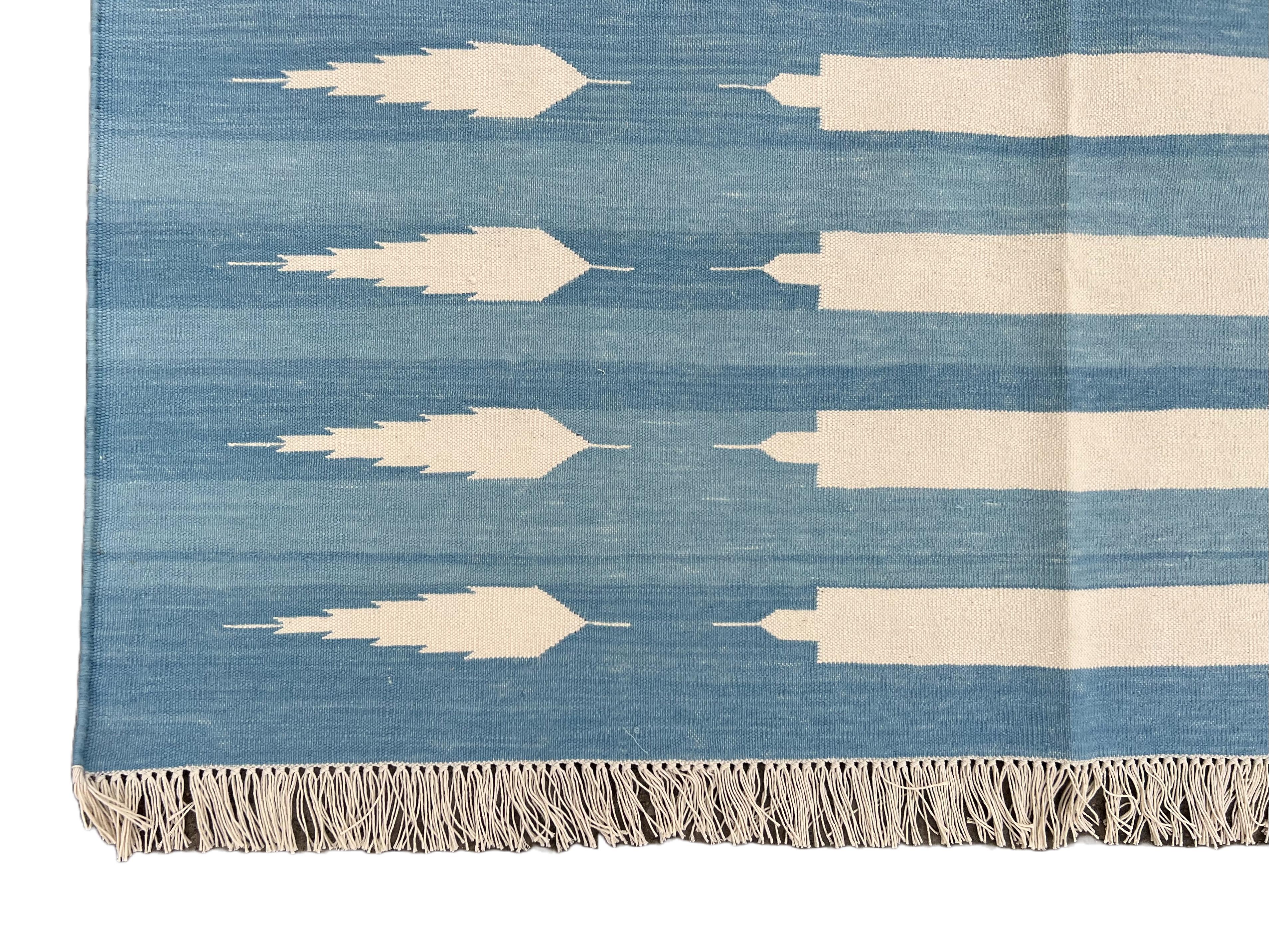 Handmade Cotton Area Flat Weave Rug, 5x7 Blue And White Striped Indian Dhurrie For Sale 2