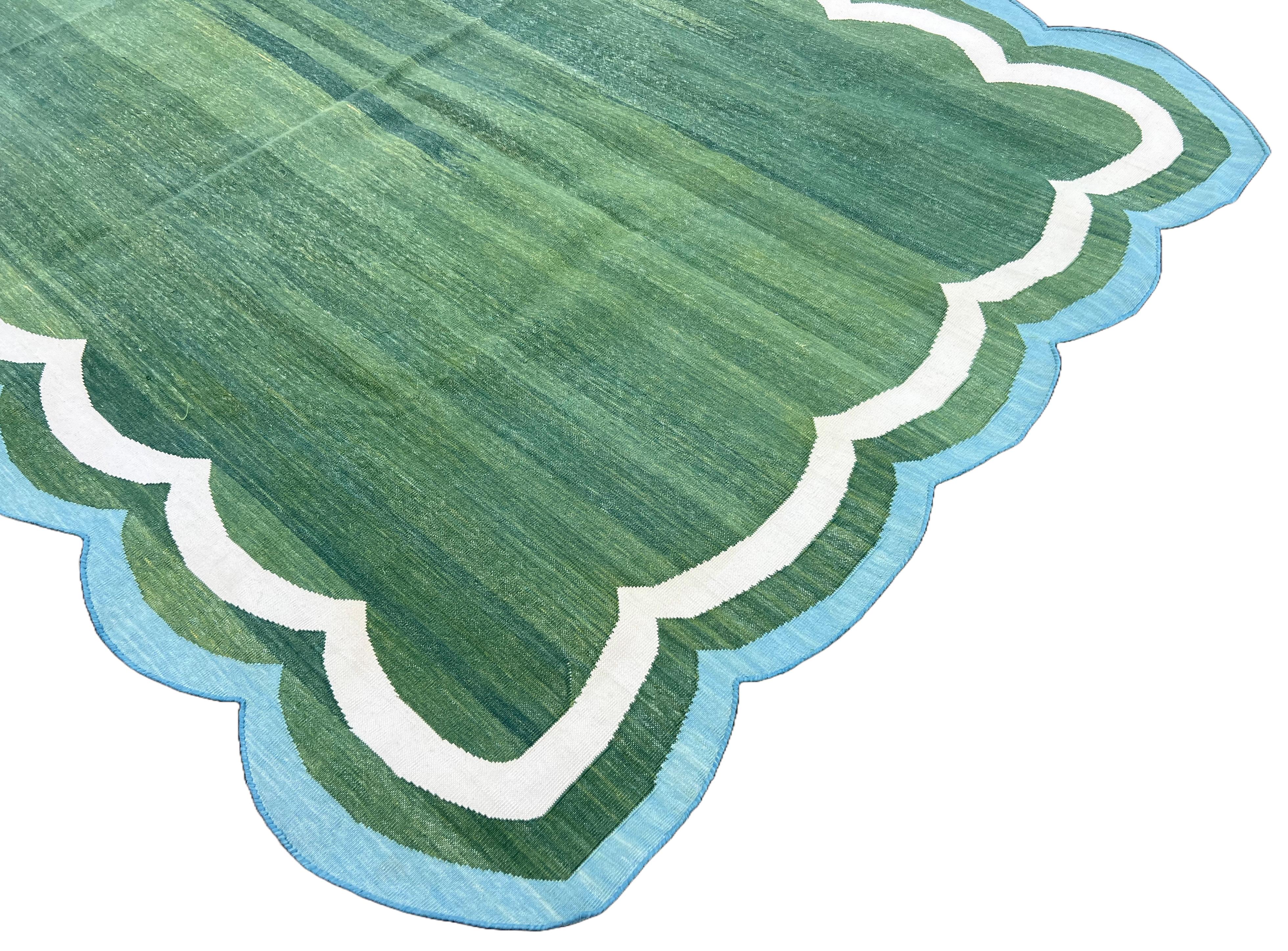 Mid-Century Modern Handmade Cotton Area Flat Weave Rug, 5x7 Green And Blue Scalloped Indian Dhurrie For Sale