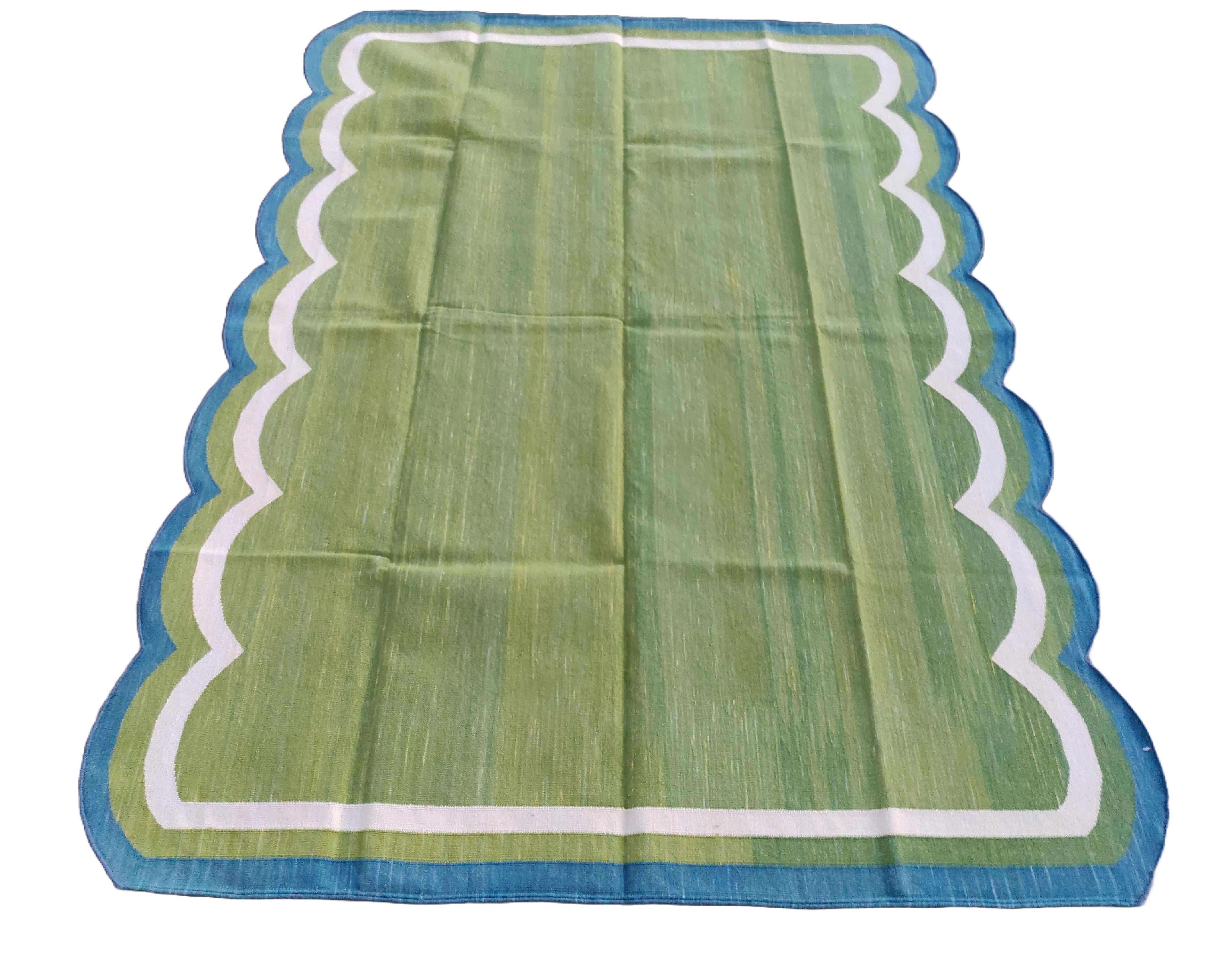 Hand-Woven Handmade Cotton Area Flat Weave Rug, 5x7 Green And Blue Scalloped Indian Dhurrie For Sale
