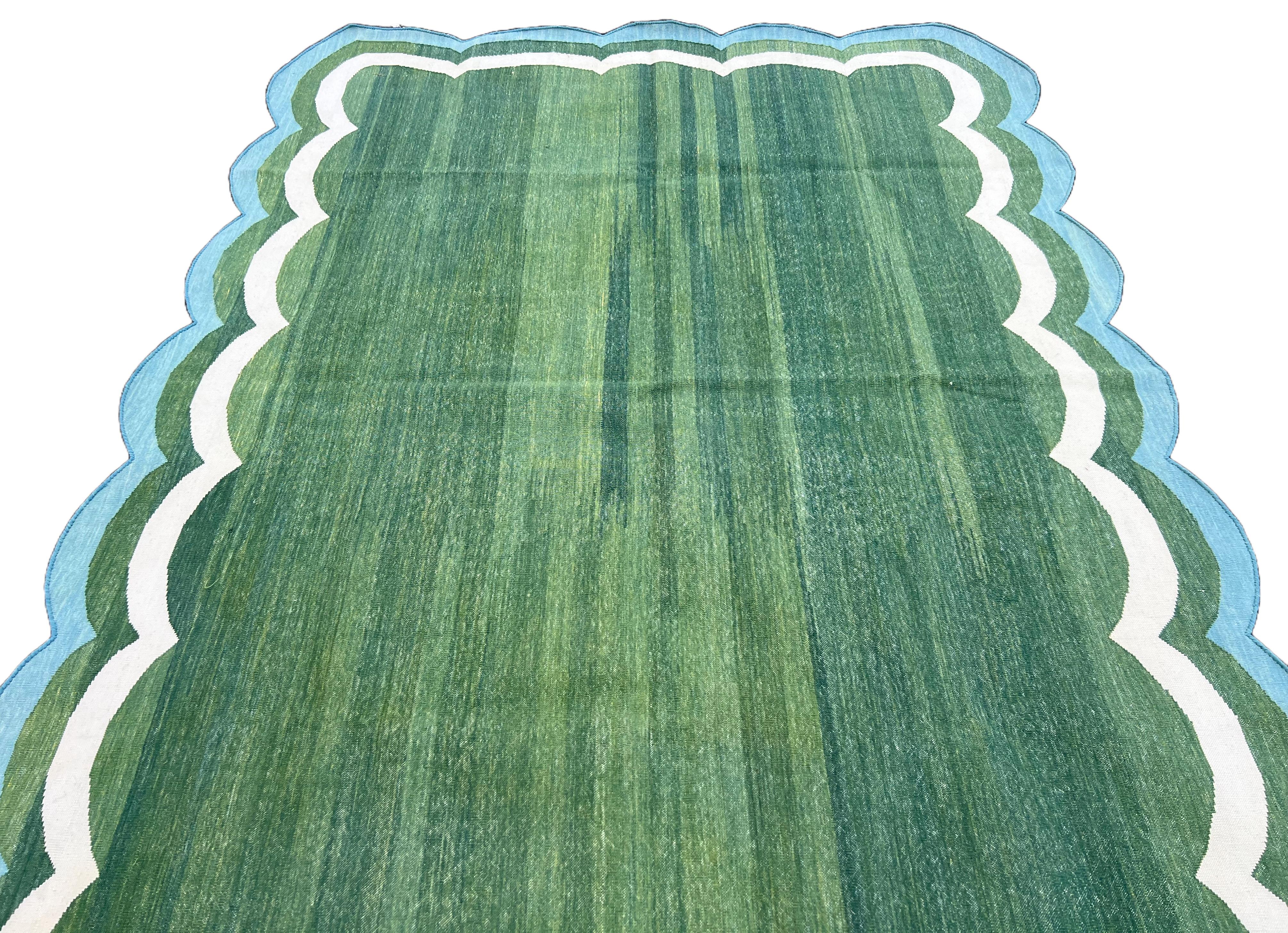 Contemporary Handmade Cotton Area Flat Weave Rug, 5x7 Green And Blue Scalloped Indian Dhurrie For Sale