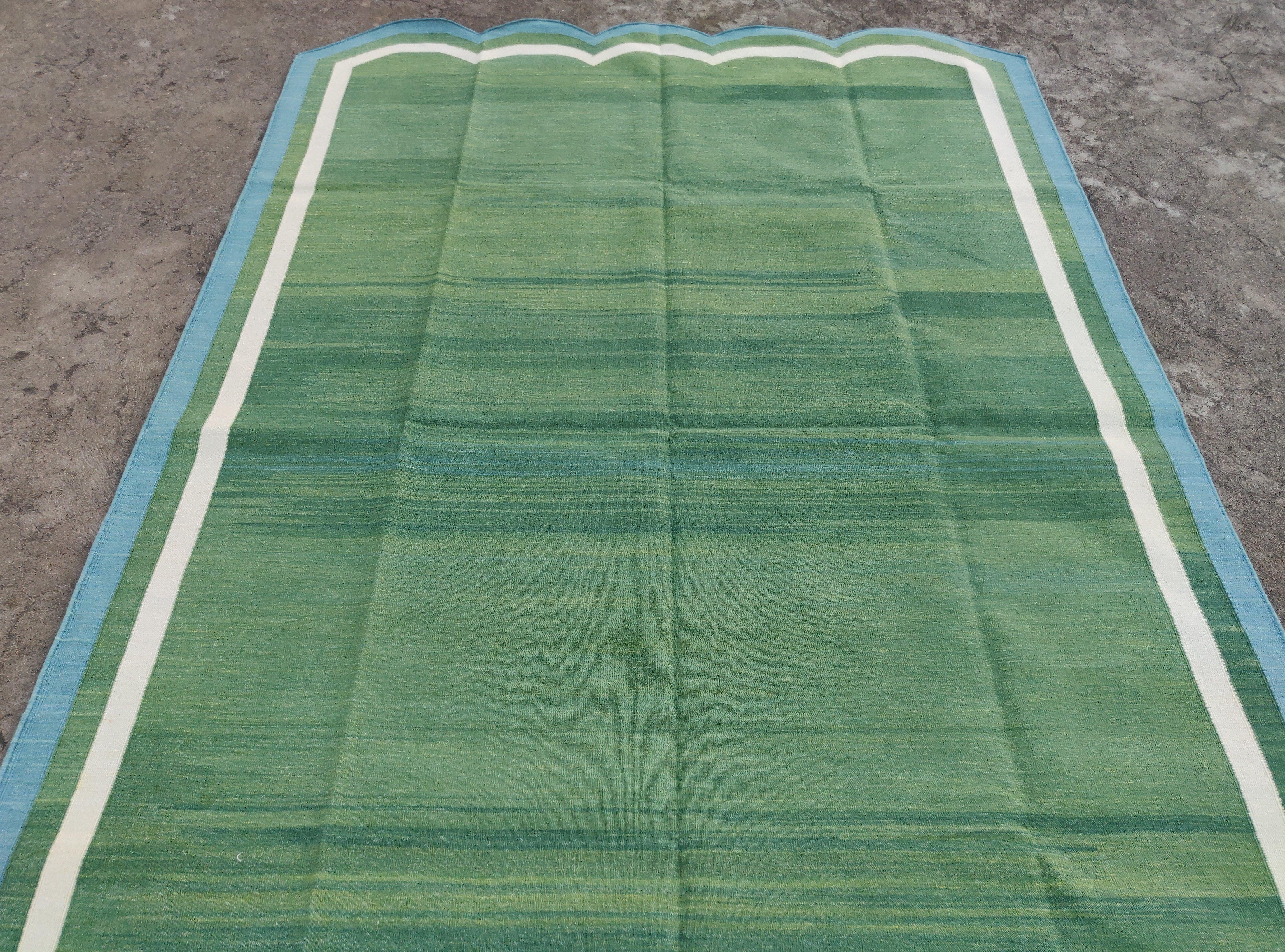 XXI secolo e contemporaneo Tappeto a tessitura piatta in cotone fatto a mano, 5x7 Greene & Greene blu con smerli indiani in vendita