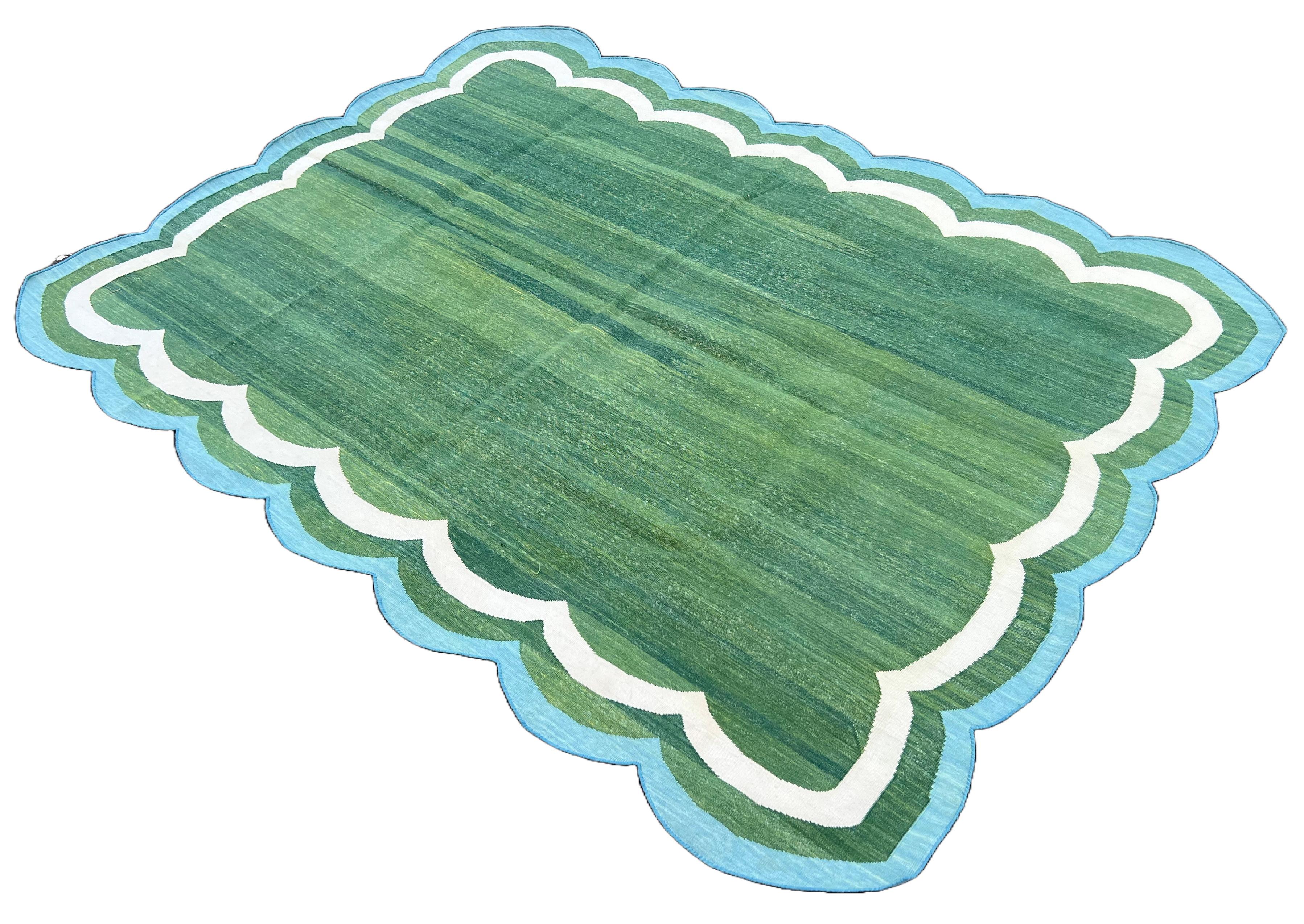 Handmade Cotton Area Flat Weave Rug, 5x7 Green And Blue Scalloped Indian Dhurrie For Sale 3