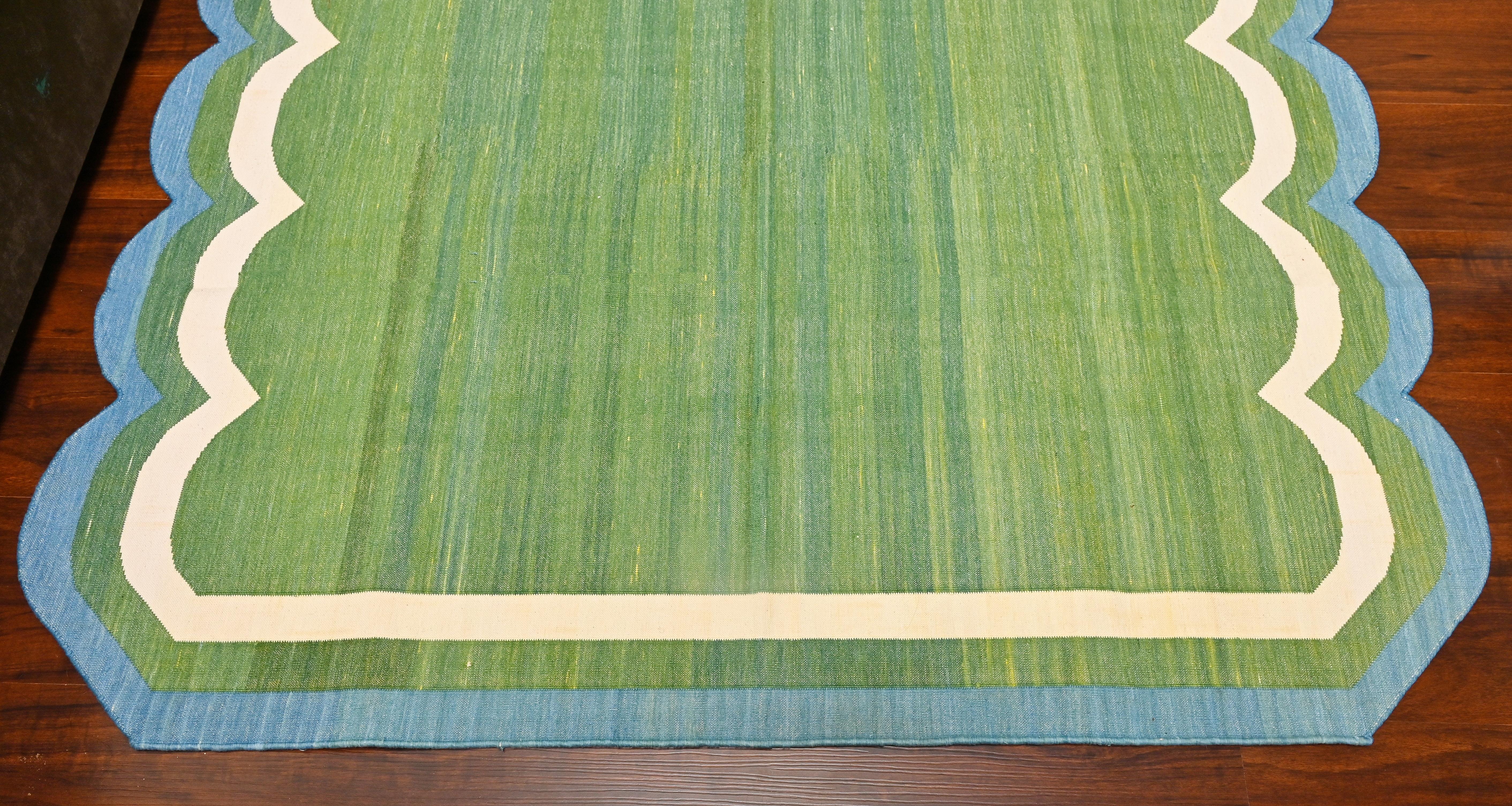 Handmade Cotton Area Flat Weave Rug, 5x7 Green And Blue Scalloped Kilim Dhurrie For Sale 2