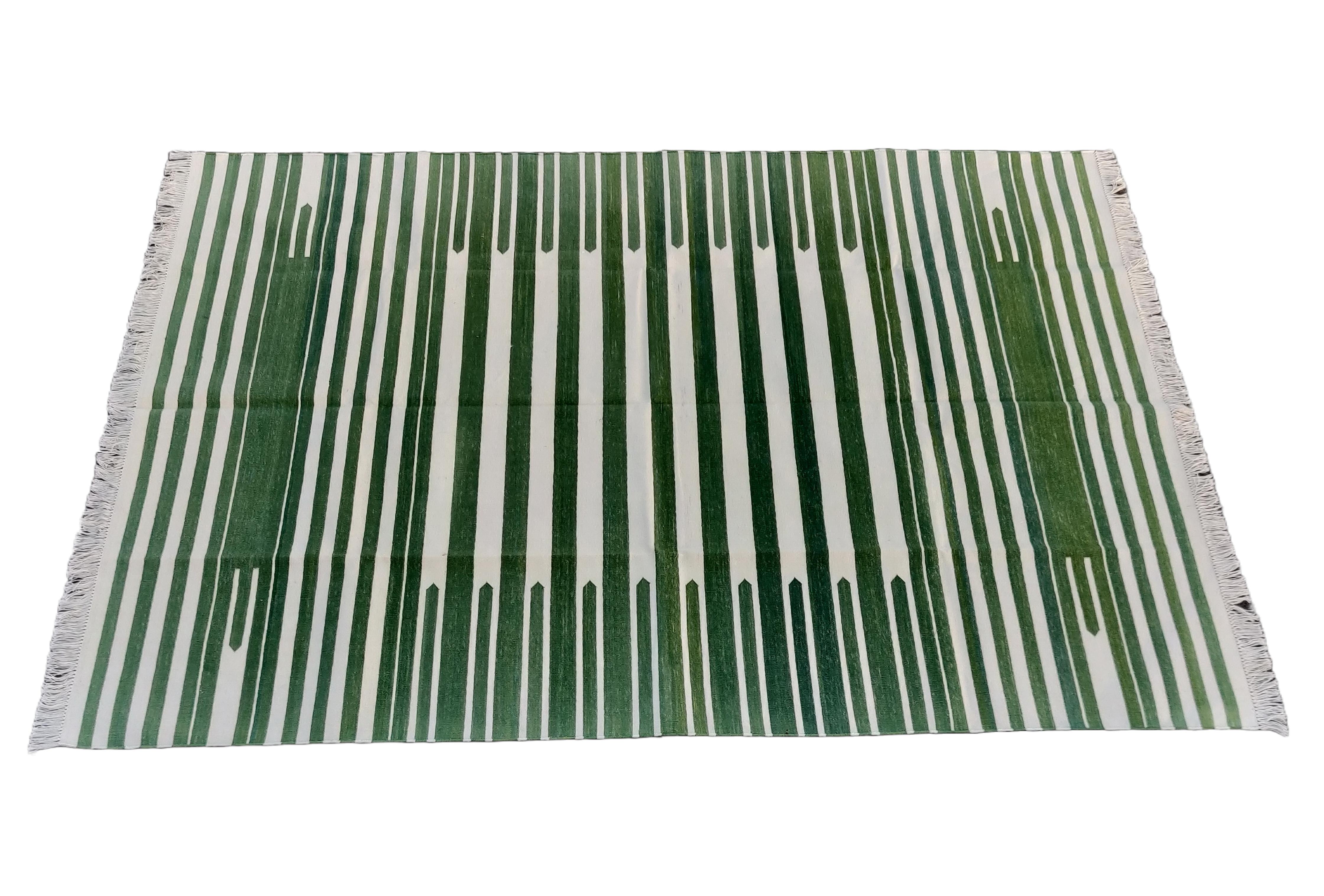 Handmade Cotton Area Flat Weave Rug, 5x7 Green And White Striped Indian Dhurrie For Sale 4