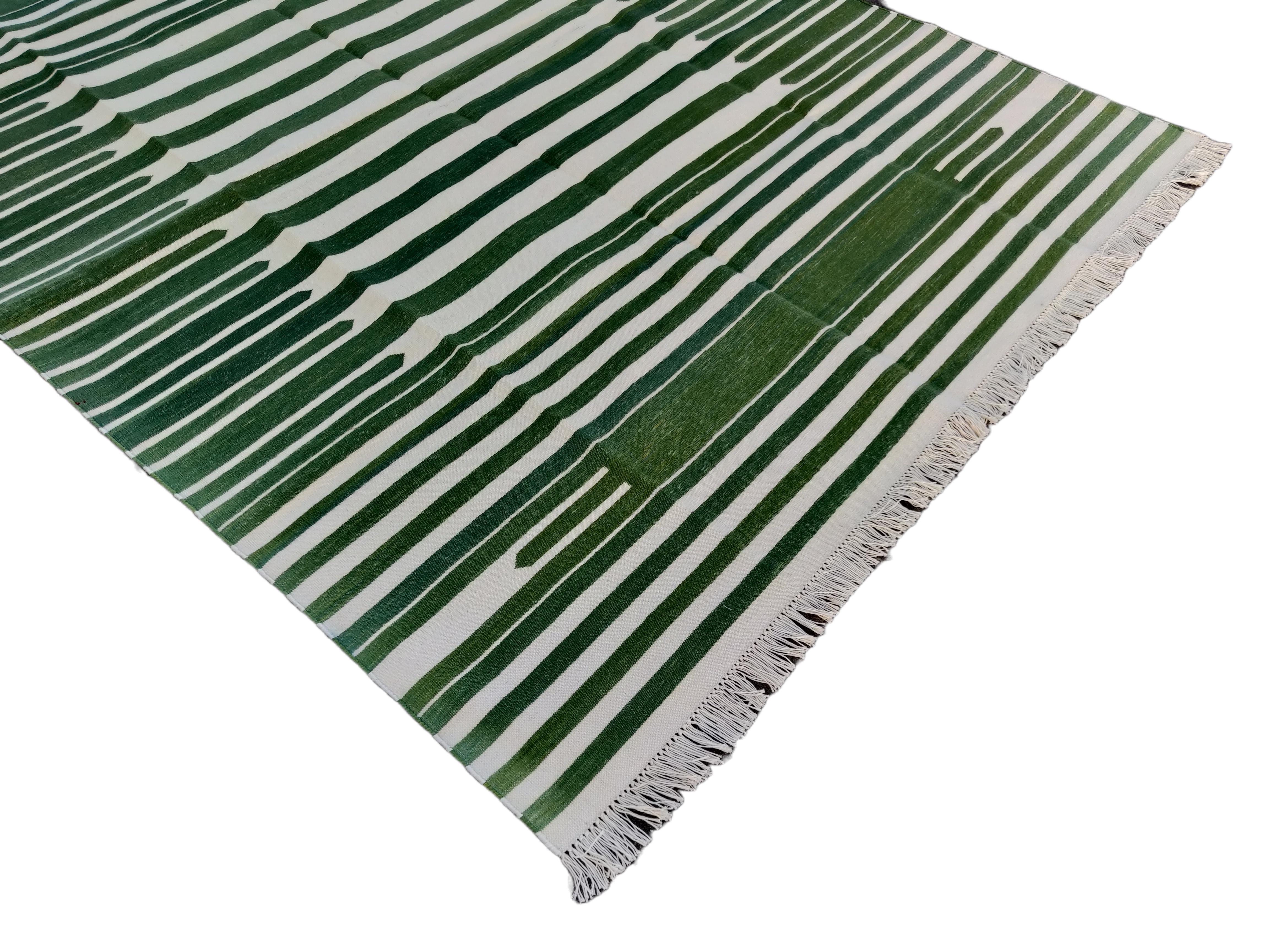Mid-Century Modern Handmade Cotton Area Flat Weave Rug, 5x7 Green And White Striped Indian Dhurrie For Sale