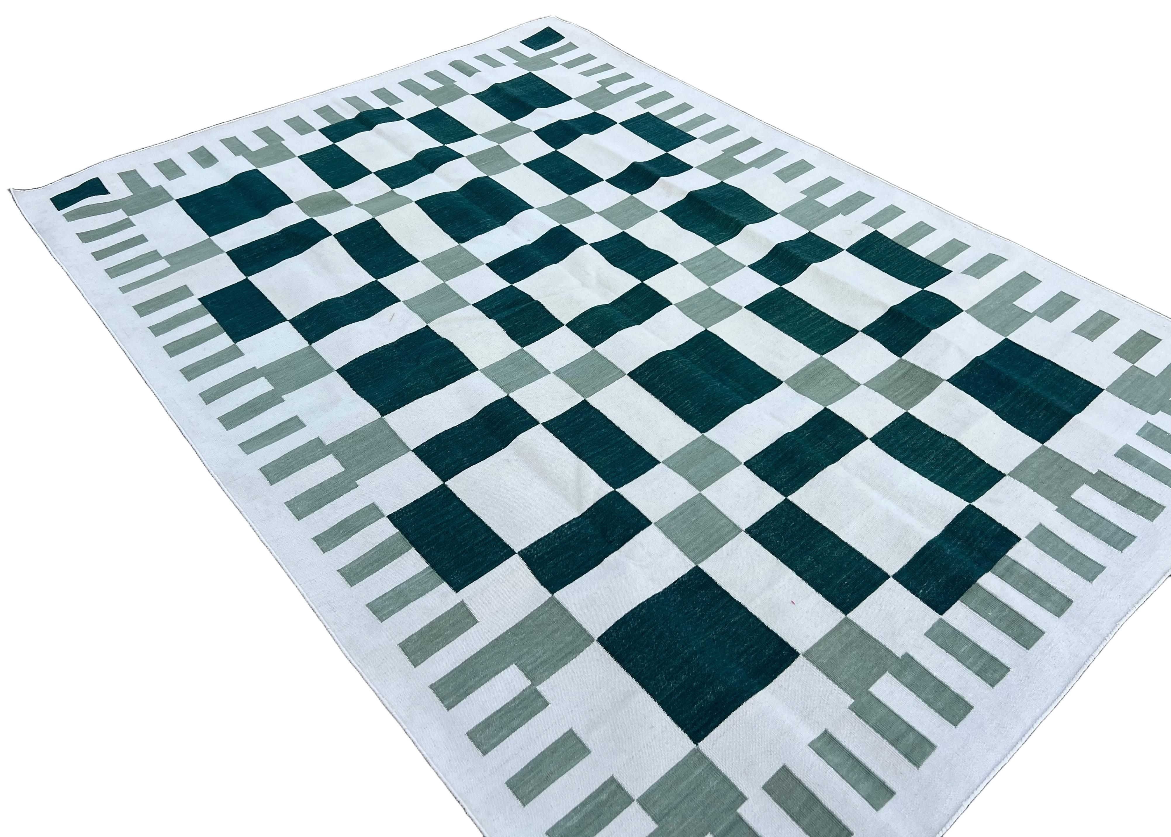 Tessuto a mano Tappeto a trama piatta in cotone fatto a mano, 5x7 Greene & Greene, Crema Geometrico Indiano Dhurrie in vendita