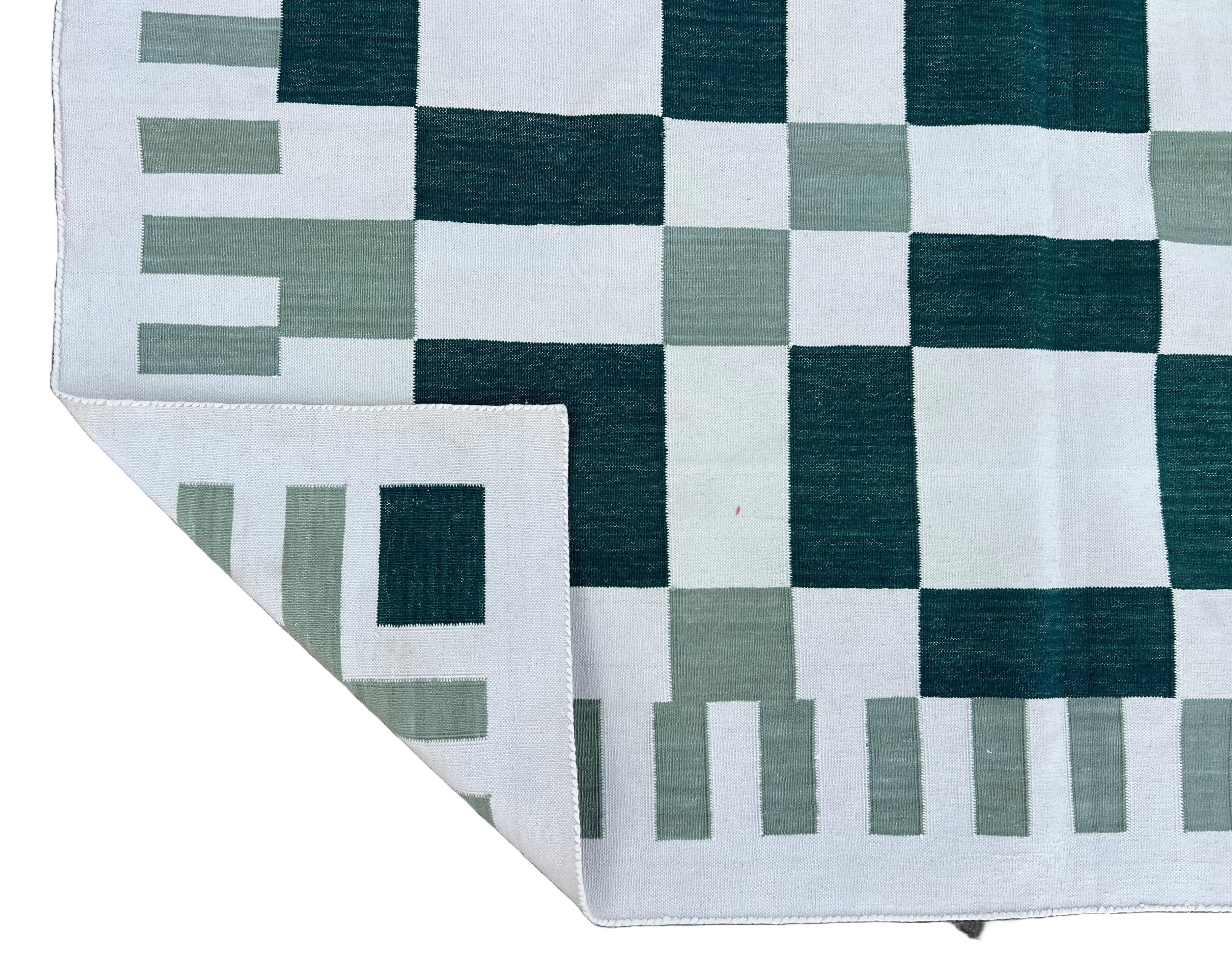 Tappeto a trama piatta in cotone fatto a mano, 5x7 Greene & Greene, Crema Geometrico Indiano Dhurrie in vendita 1