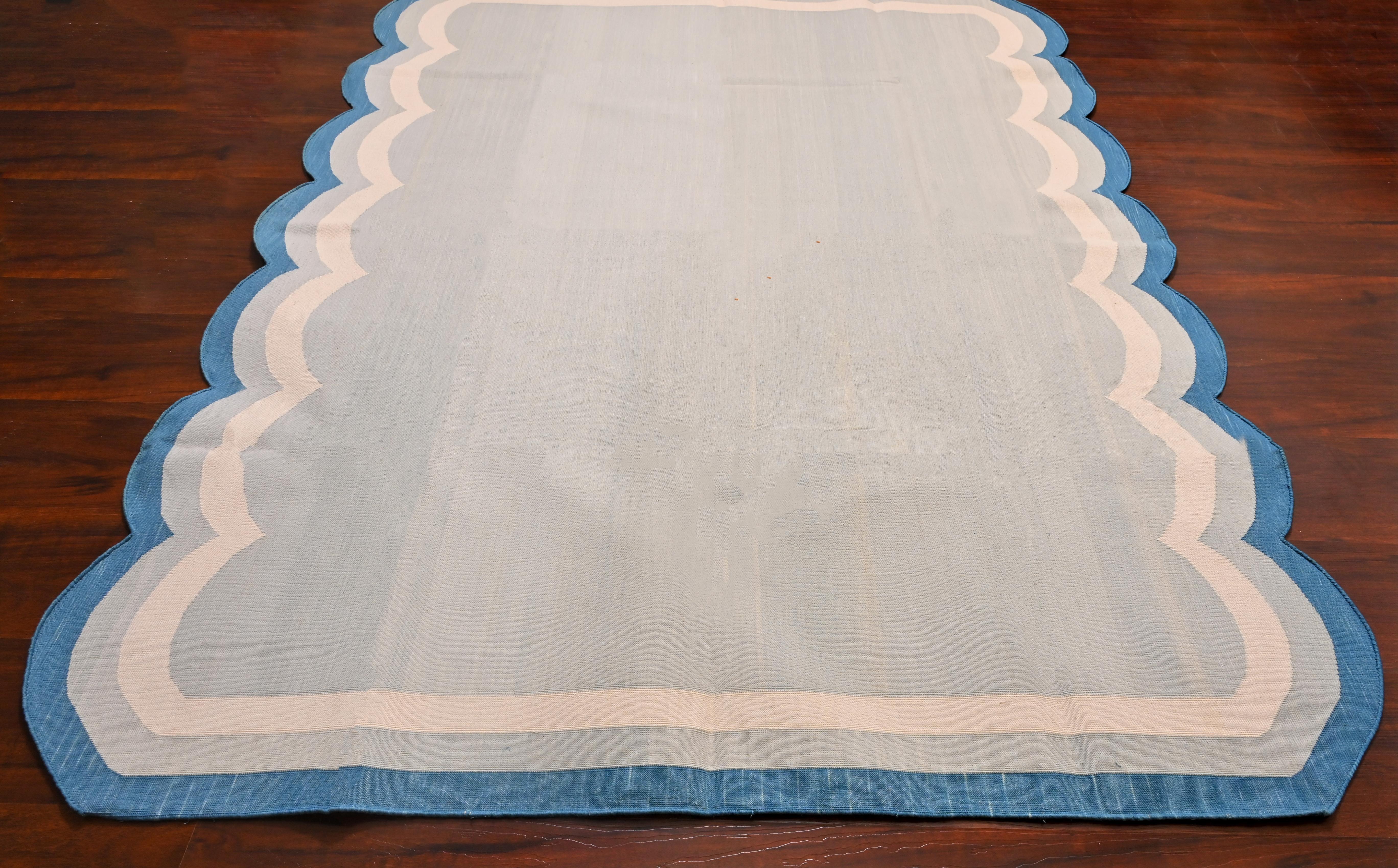 Hand-Woven Handmade Cotton Area Flat Weave Rug, 5x7 Grey And Blue Scalloped Kilim Dhurrie For Sale