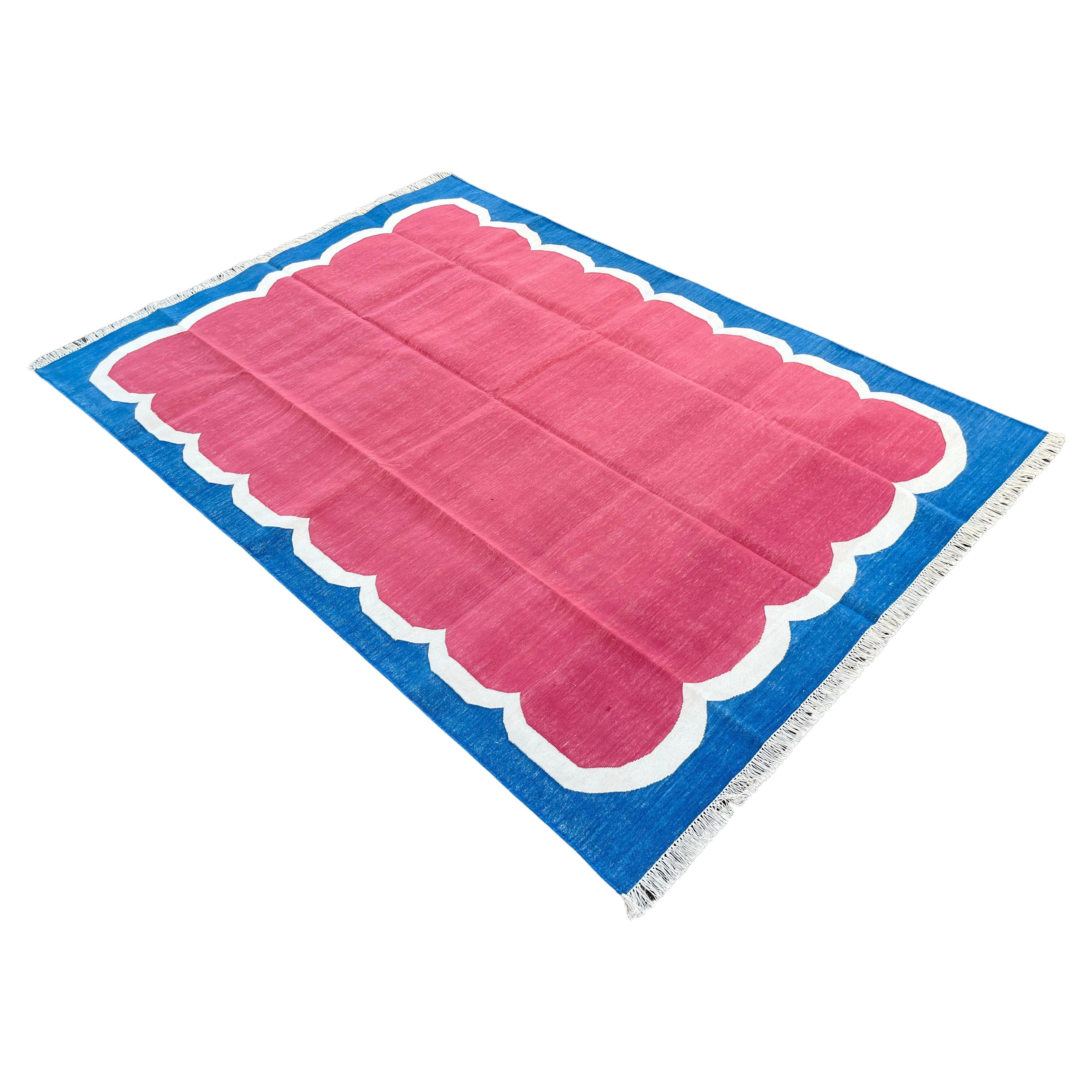 Handmade Cotton Area Flat Weave Rug, 5x7 Pink And Blue Scalloped Indian Dhurrie For Sale