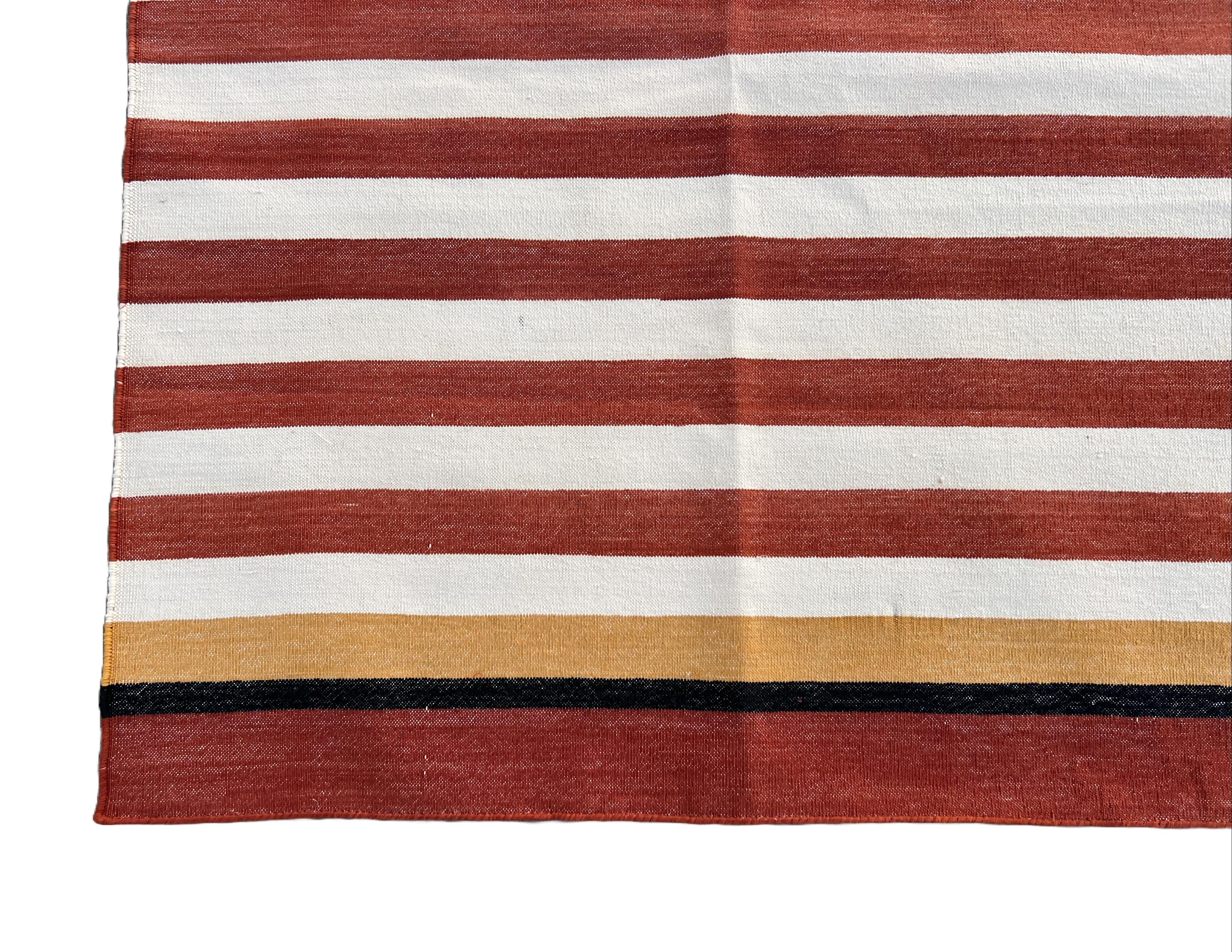 Handmade Cotton Area Flat Weave Rug, 5x7 Red And White Stripe Indian Dhurrie Rug For Sale 1