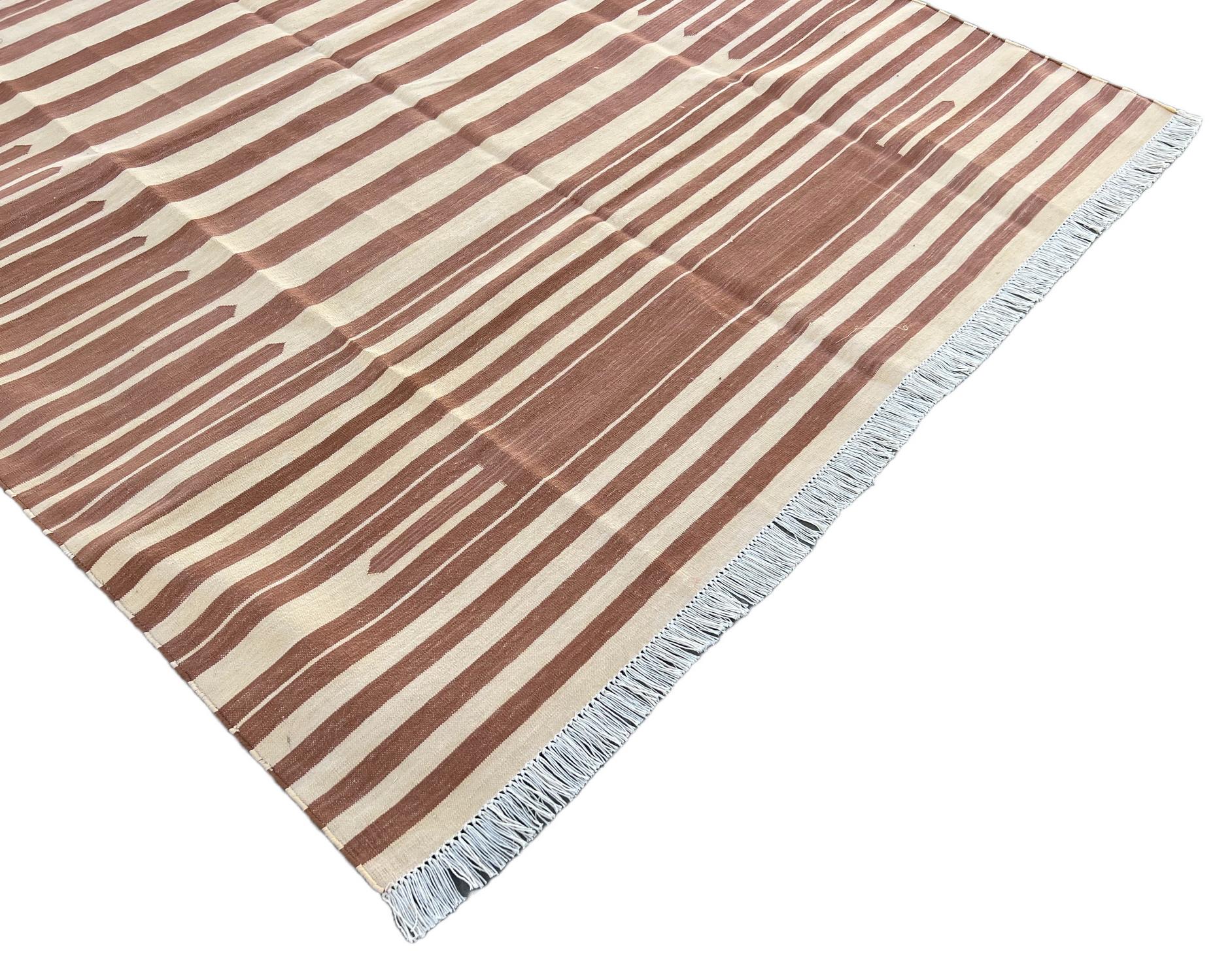 Hand-Woven Handmade Cotton Area Flat Weave Rug, 5x7 Tan And Cream Striped Indian Dhurrie For Sale