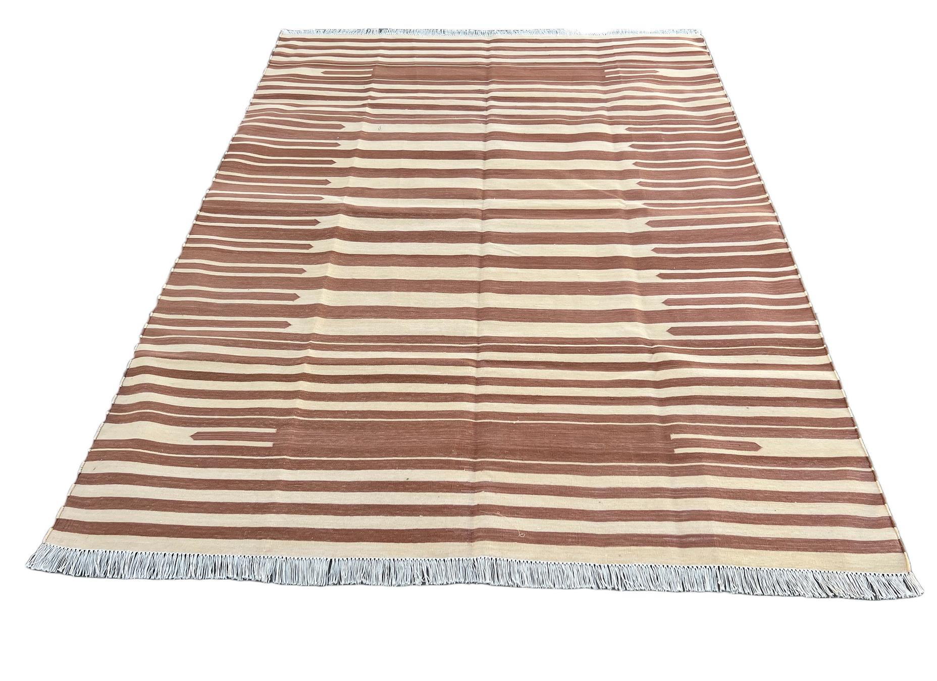 Contemporary Handmade Cotton Area Flat Weave Rug, 5x7 Tan And Cream Striped Indian Dhurrie For Sale