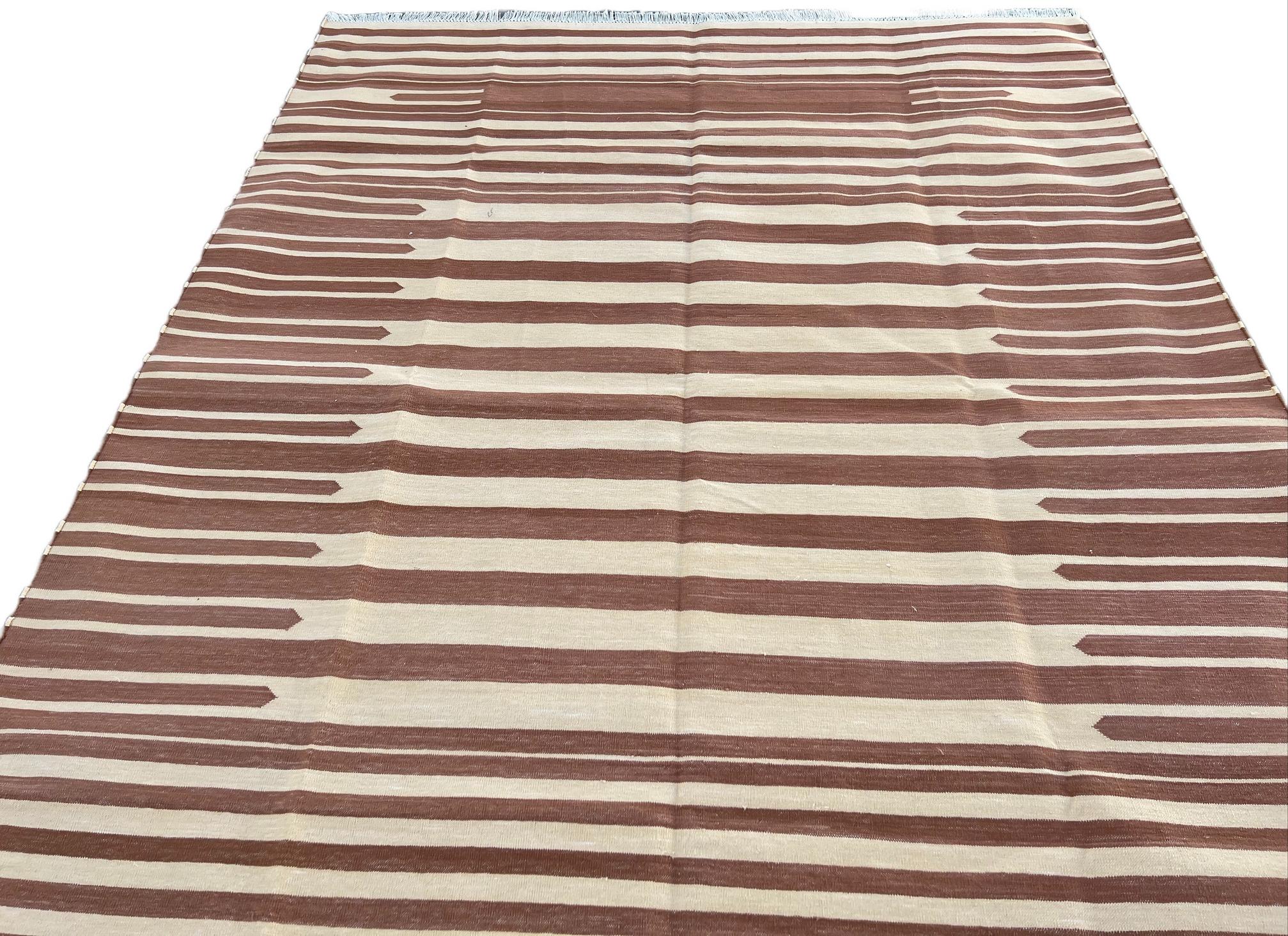 Handmade Cotton Area Flat Weave Rug, 5x7 Tan And Cream Striped Indian Dhurrie For Sale 1