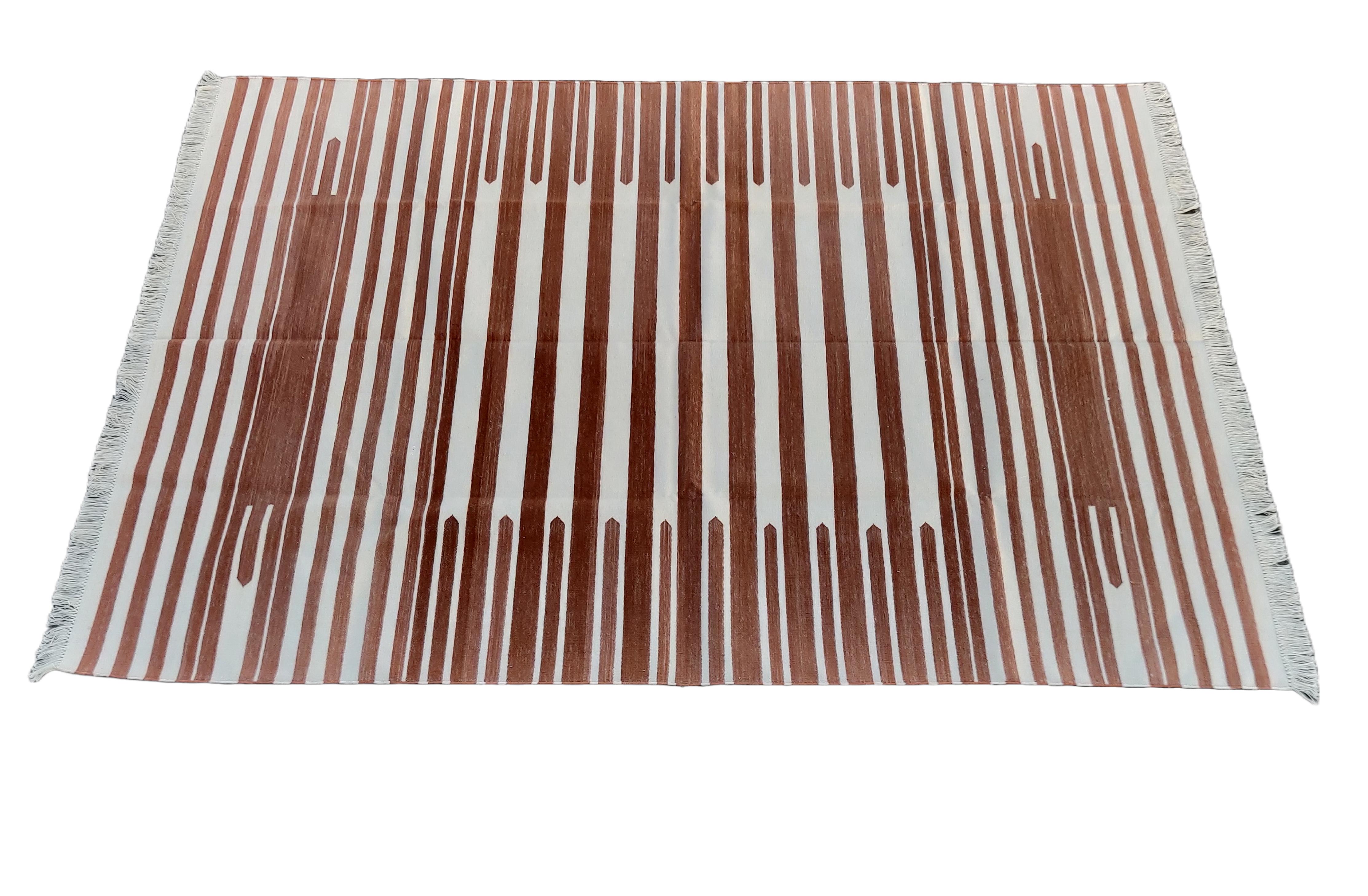 Handmade Cotton Area Flat Weave Rug, 5x7 Tan And White Striped Indian Dhurrie For Sale 4