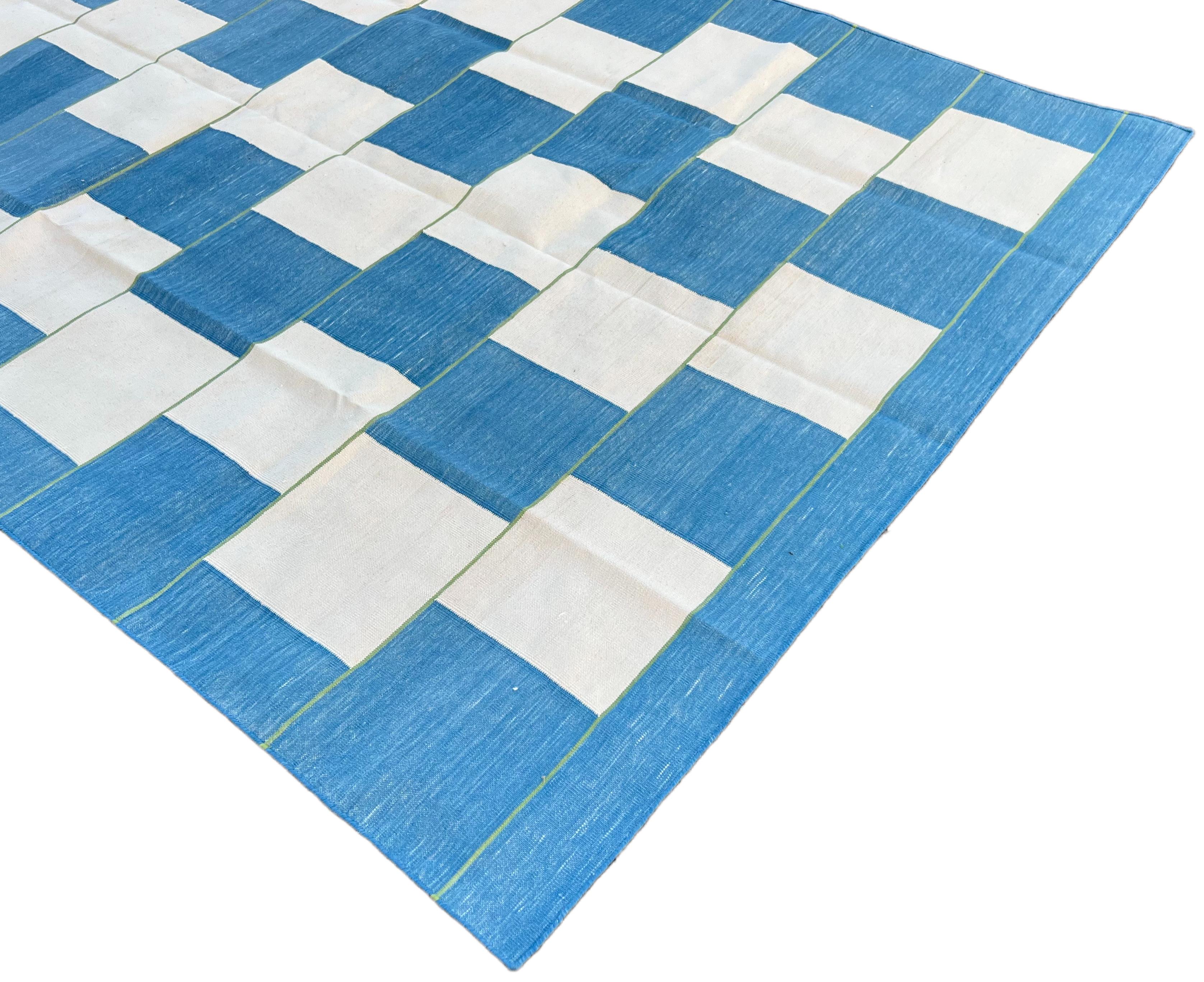 Mid-Century Modern Handmade Cotton Area Flat Weave Rug, 5x8 Blue And White Checked Indian Dhurrie For Sale