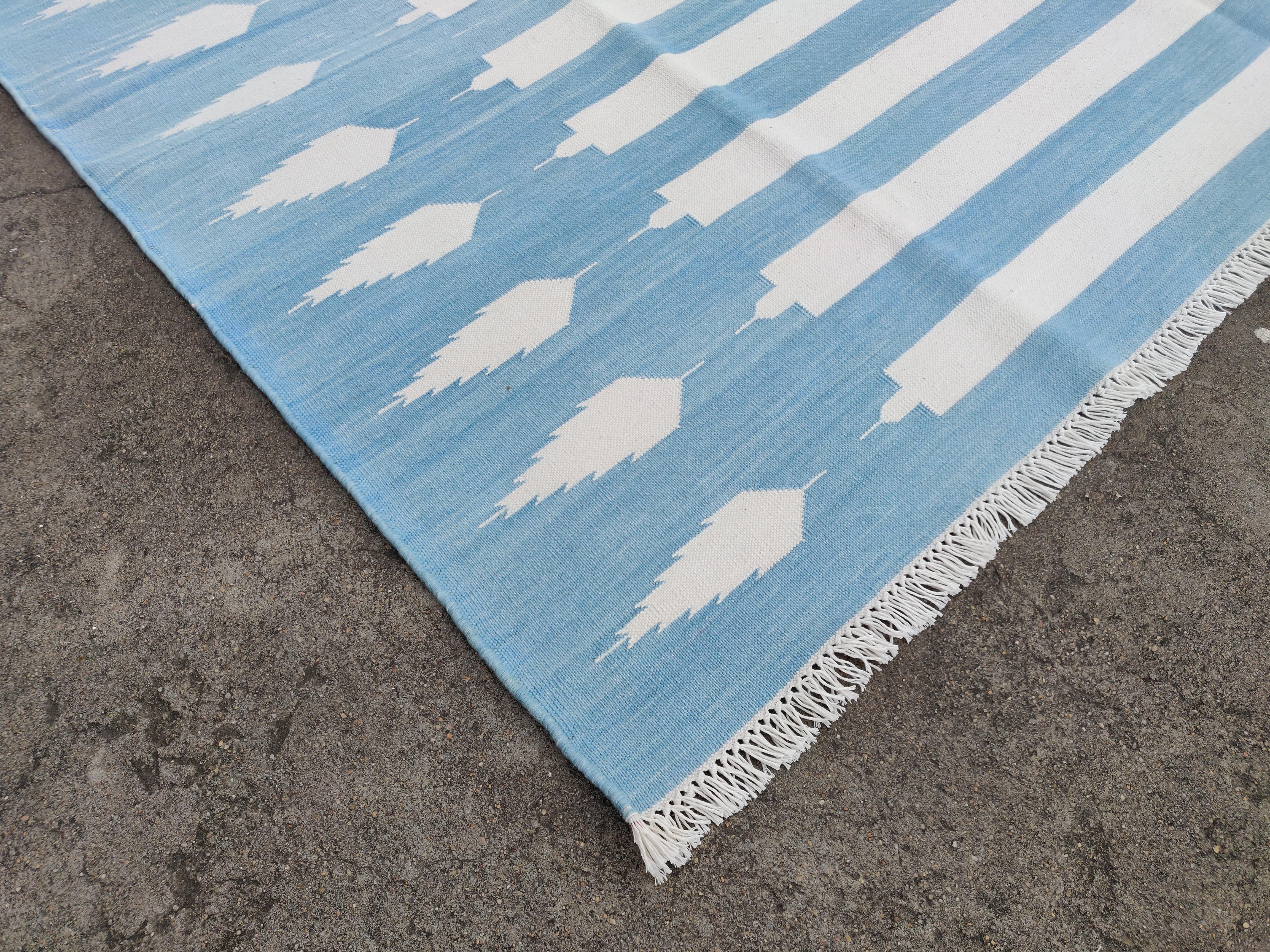 Mid-Century Modern Handmade Cotton Area Flat Weave Rug, 5x8 Blue And White Striped Indian Dhurrie For Sale