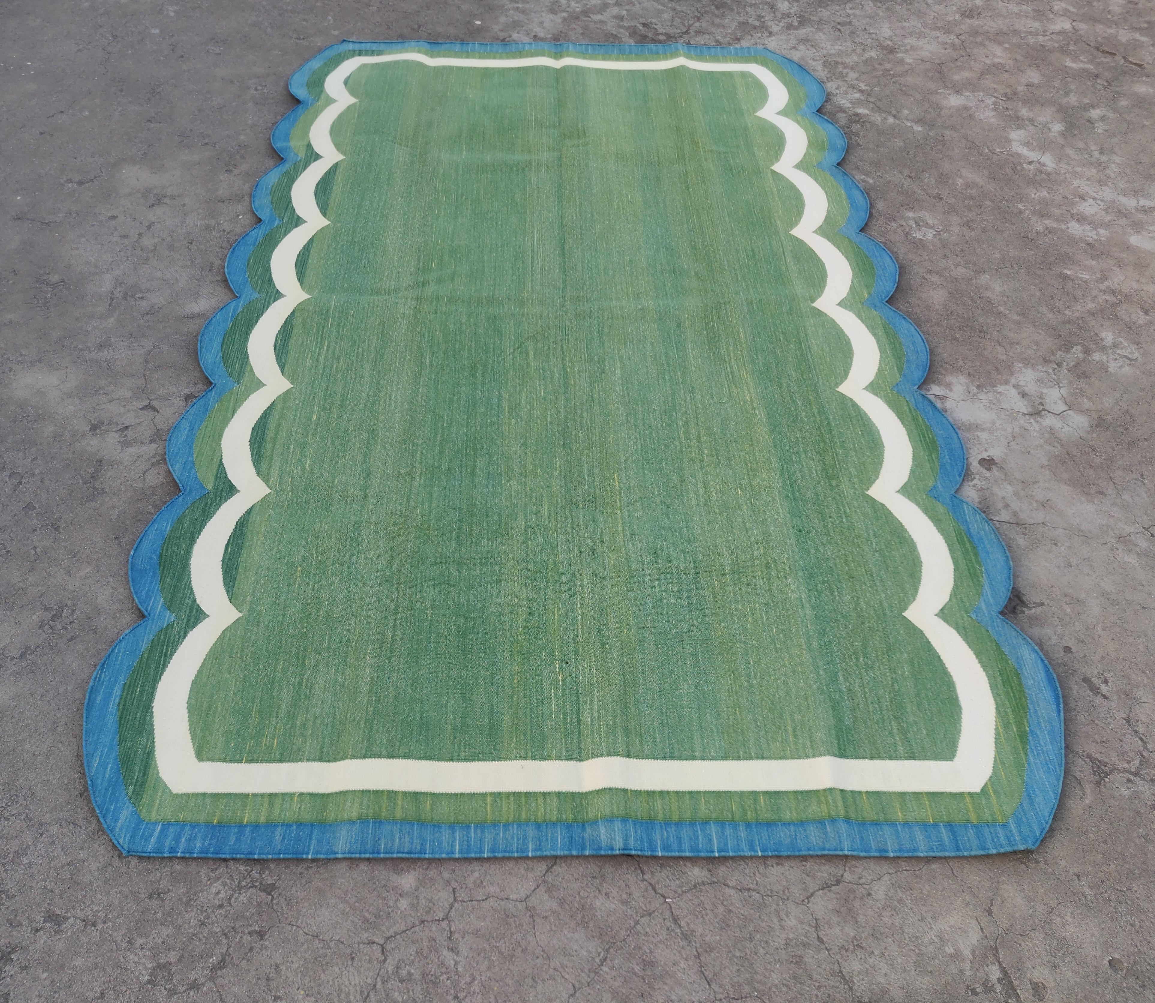 Contemporary Handmade Cotton Area Flat Weave Rug, 5x8 Green And Blue Scalloped Stripe Dhurrie For Sale