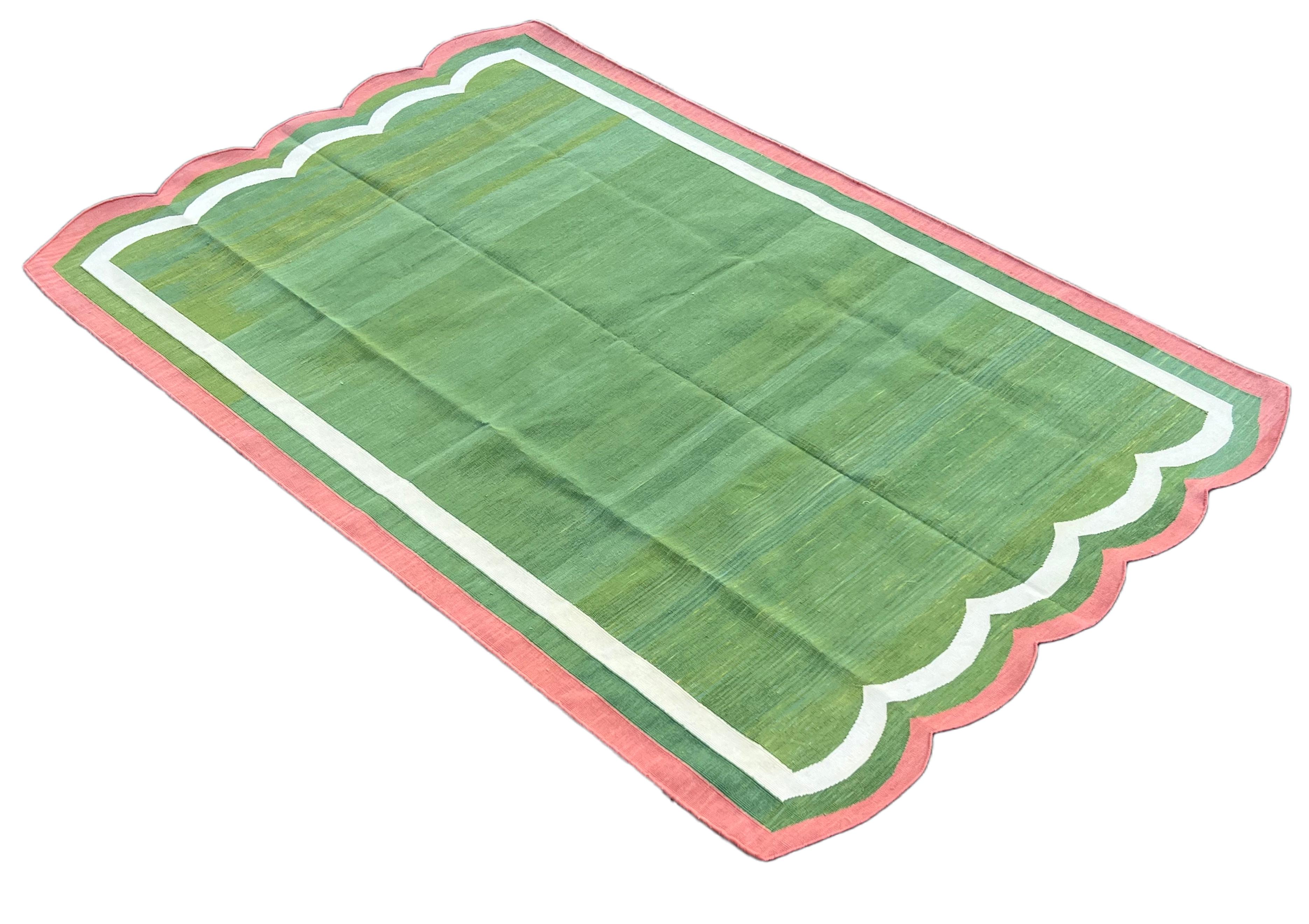 Handmade Cotton Area Flat Weave Rug, 5x8 Green And Pink Scalloped Kilim Dhurrie For Sale 3