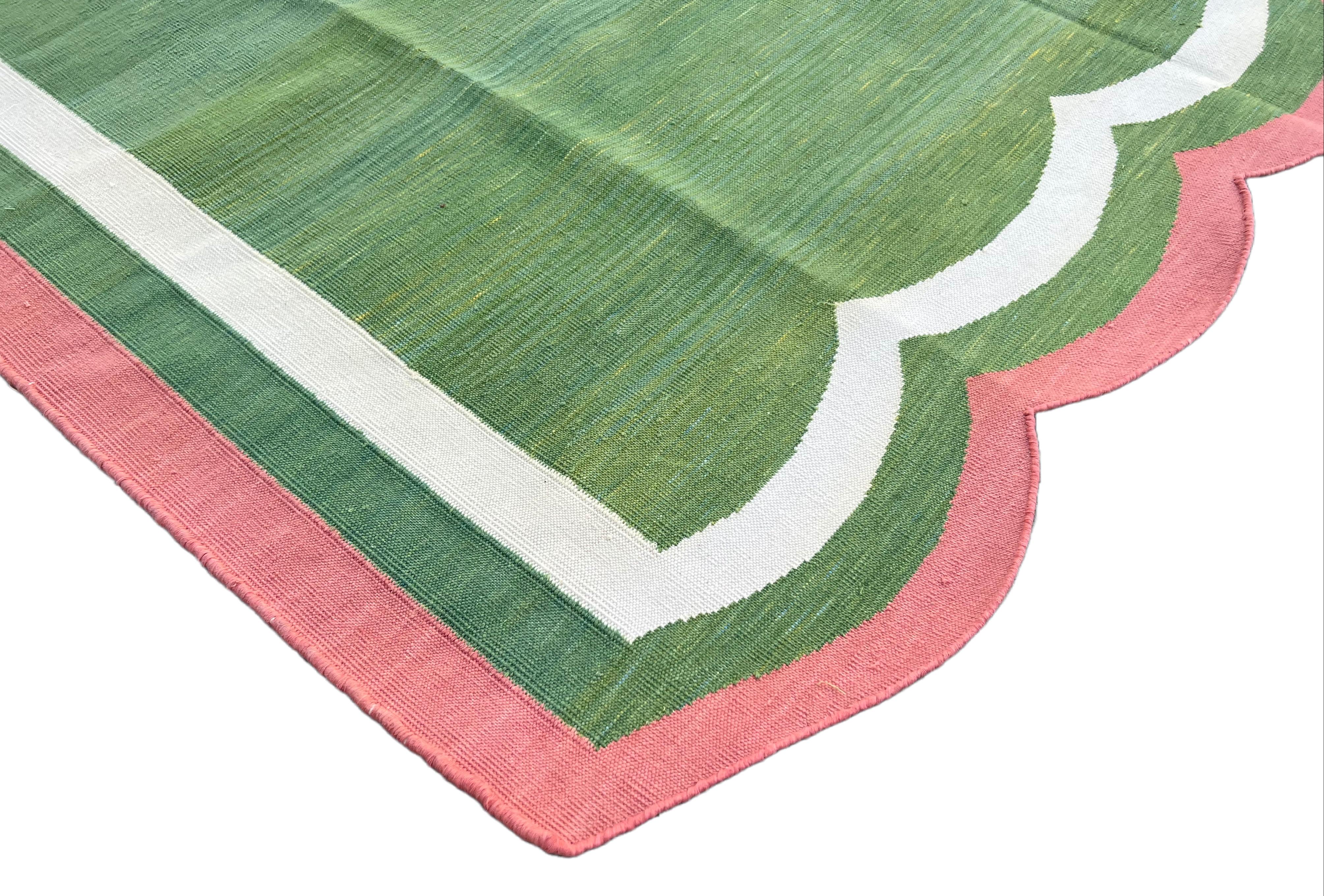 Mid-Century Modern Handmade Cotton Area Flat Weave Rug, 5x8 Green And Pink Scalloped Kilim Dhurrie For Sale