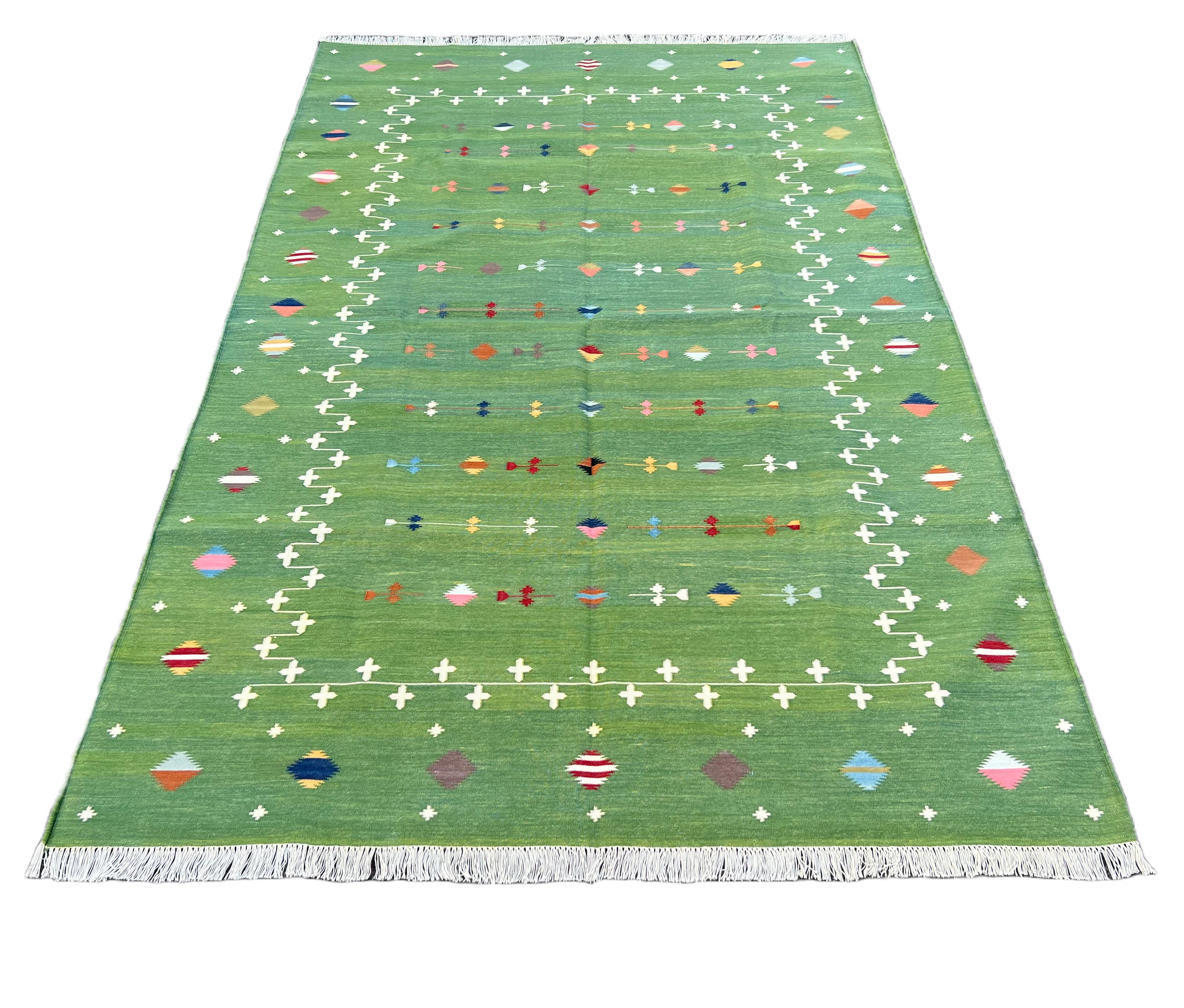 XXIe siècle et contemporain Tapis Dhurrie indien à tissage plat fait à la main, 5x8 vert étoile de chasse en vente