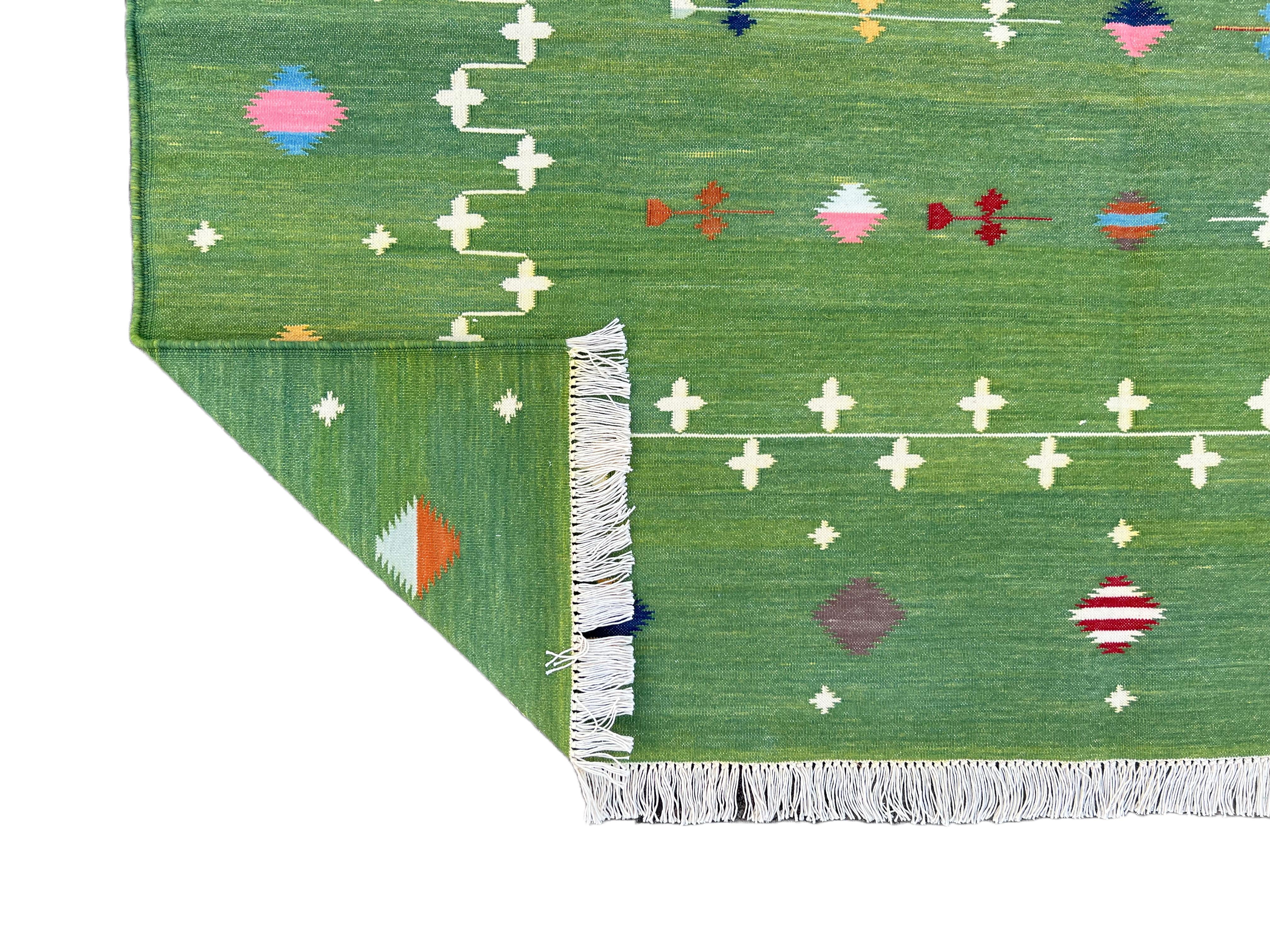 Coton Tapis Dhurrie indien à tissage plat fait à la main, 5x8 vert étoile de chasse en vente