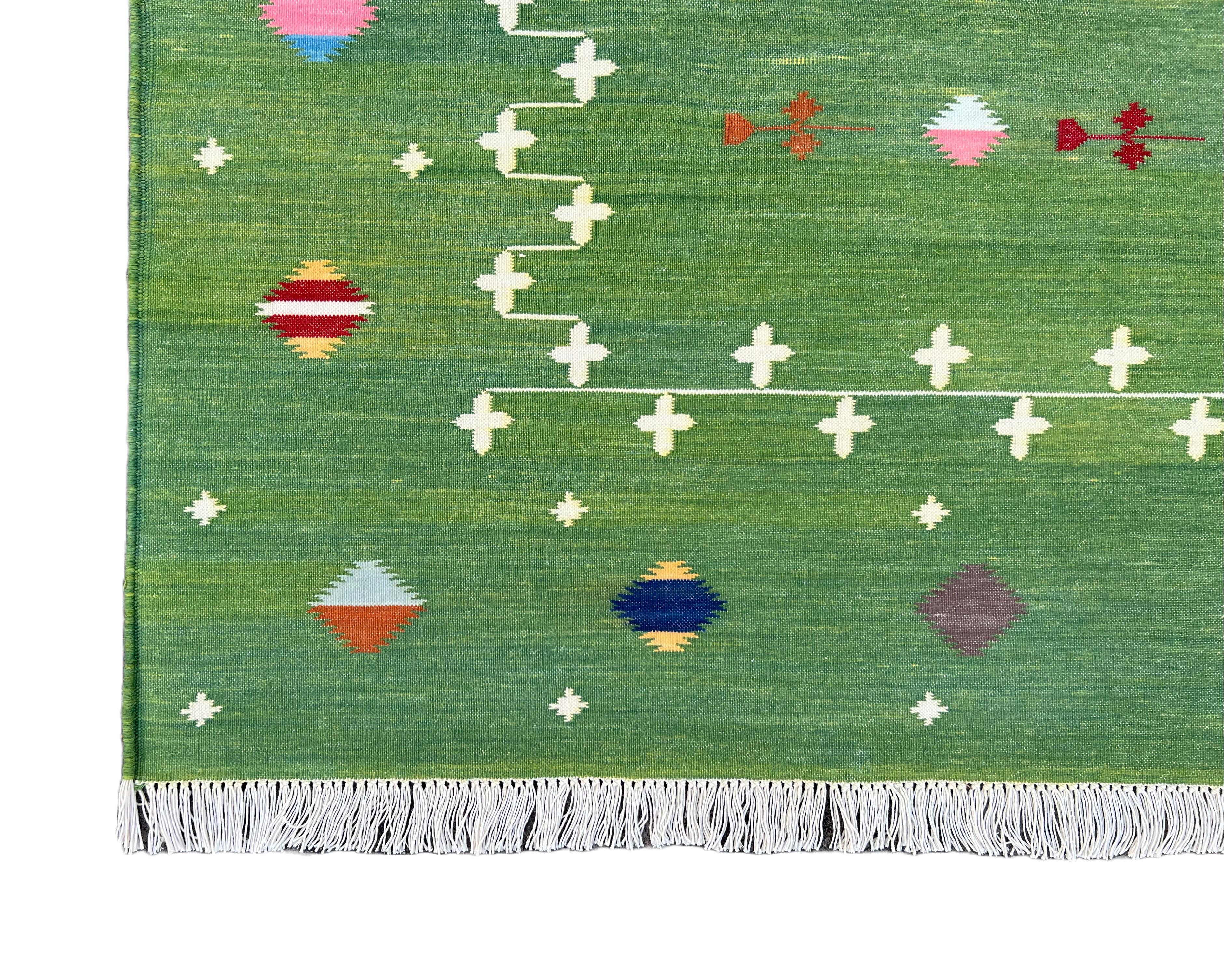 Tapis Dhurrie indien à tissage plat fait à la main, 5x8 vert étoile de chasse en vente 1