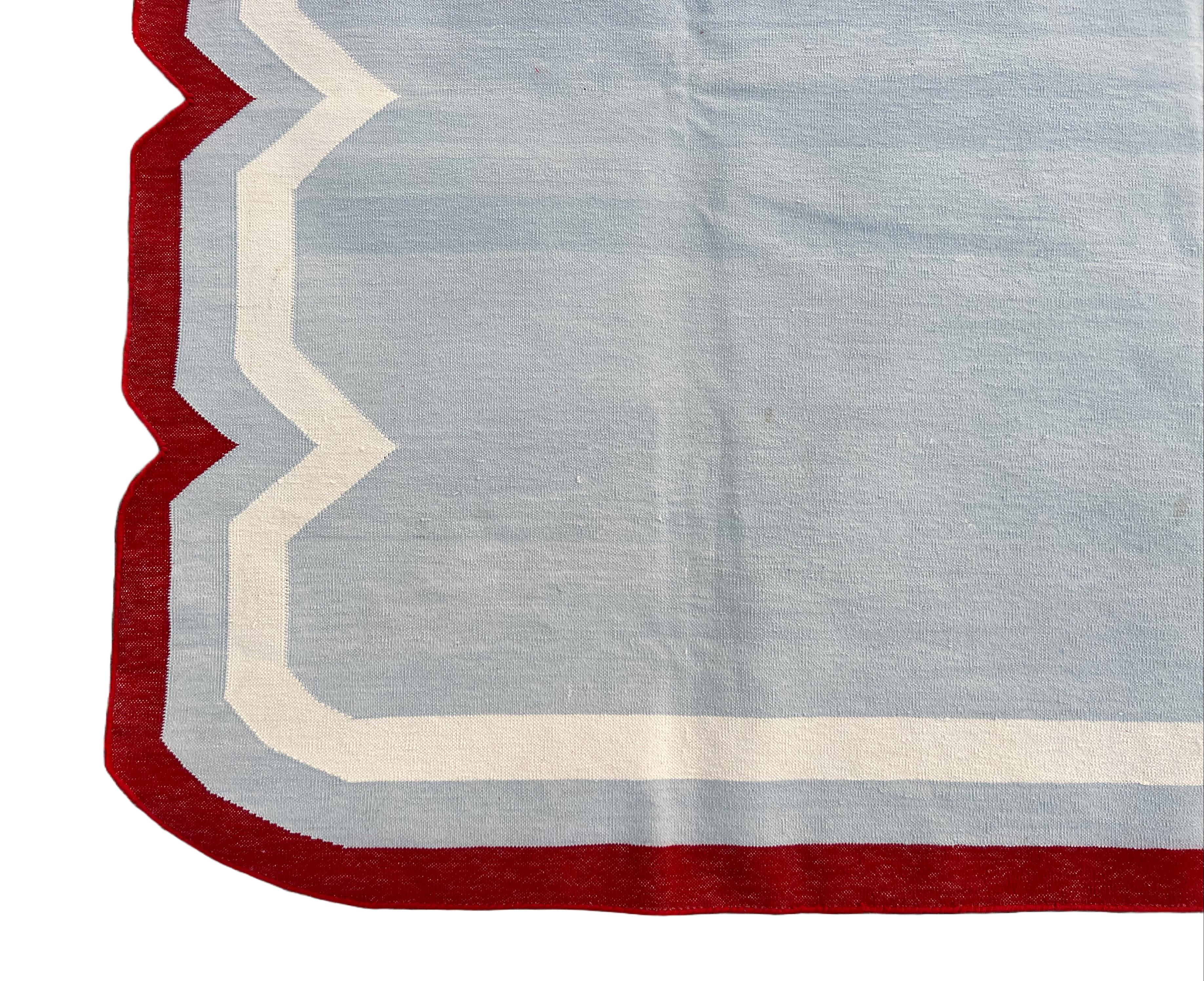 Handmade Cotton Area Flat Weave Rug, 5x8 Sky Blue And Red Scallop Indian Dhurrie For Sale 2