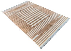 Alfombra de algodón hecha a mano de tejido plano, 5x8 Dhurrie india a rayas blancas y tostadas