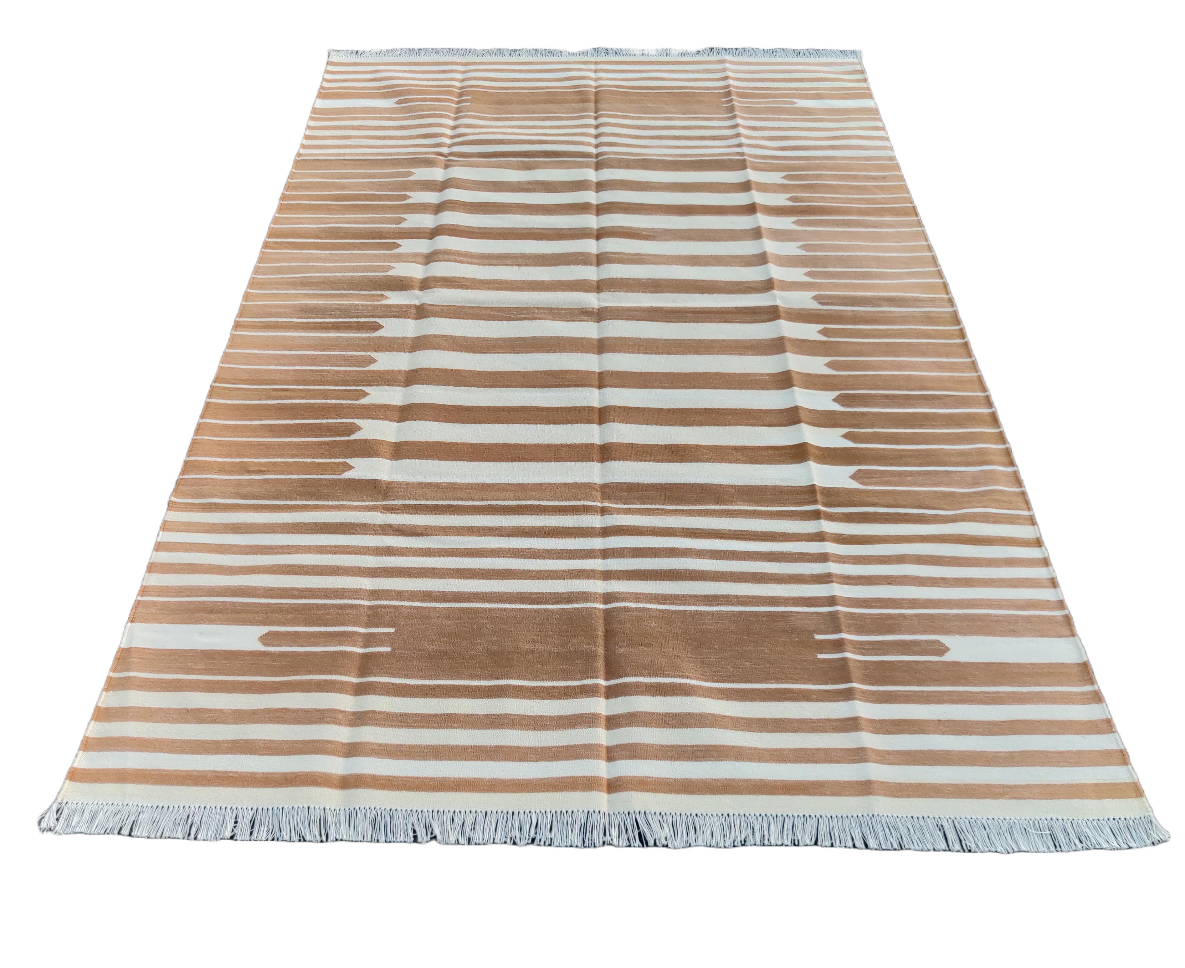 Contemporary Handmade Cotton Area Flat Weave Rug, 5x8 Tan And White Striped Indian Dhurrie For Sale