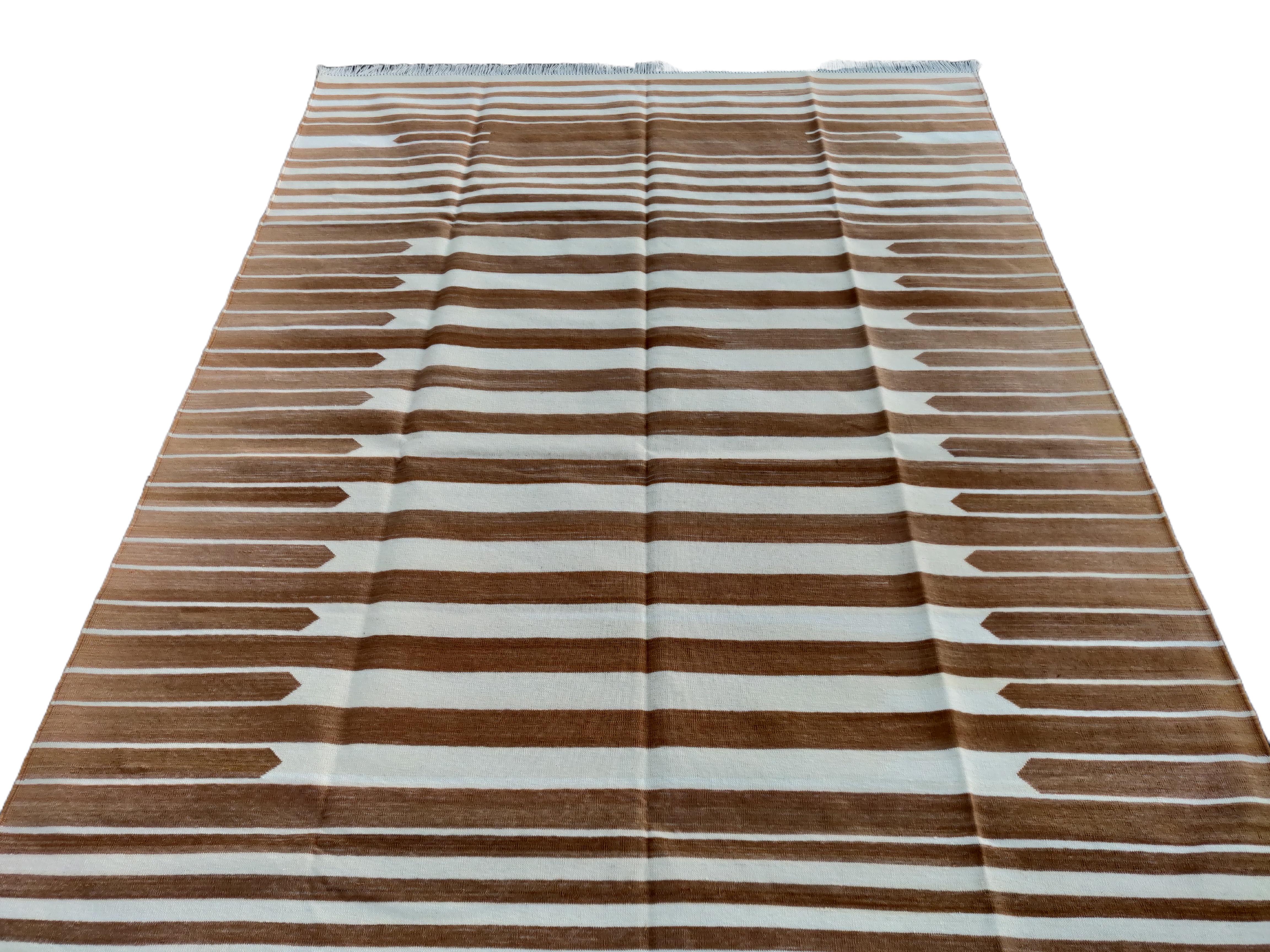 Handmade Cotton Area Flat Weave Rug, 5x8 Tan And White Striped Indian Dhurrie For Sale 3