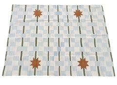 Tappeto in cotone fatto a mano a trama piatta, 5x8, bianco e beige, con motivo a stelle e strisce, Dhurrie indiano