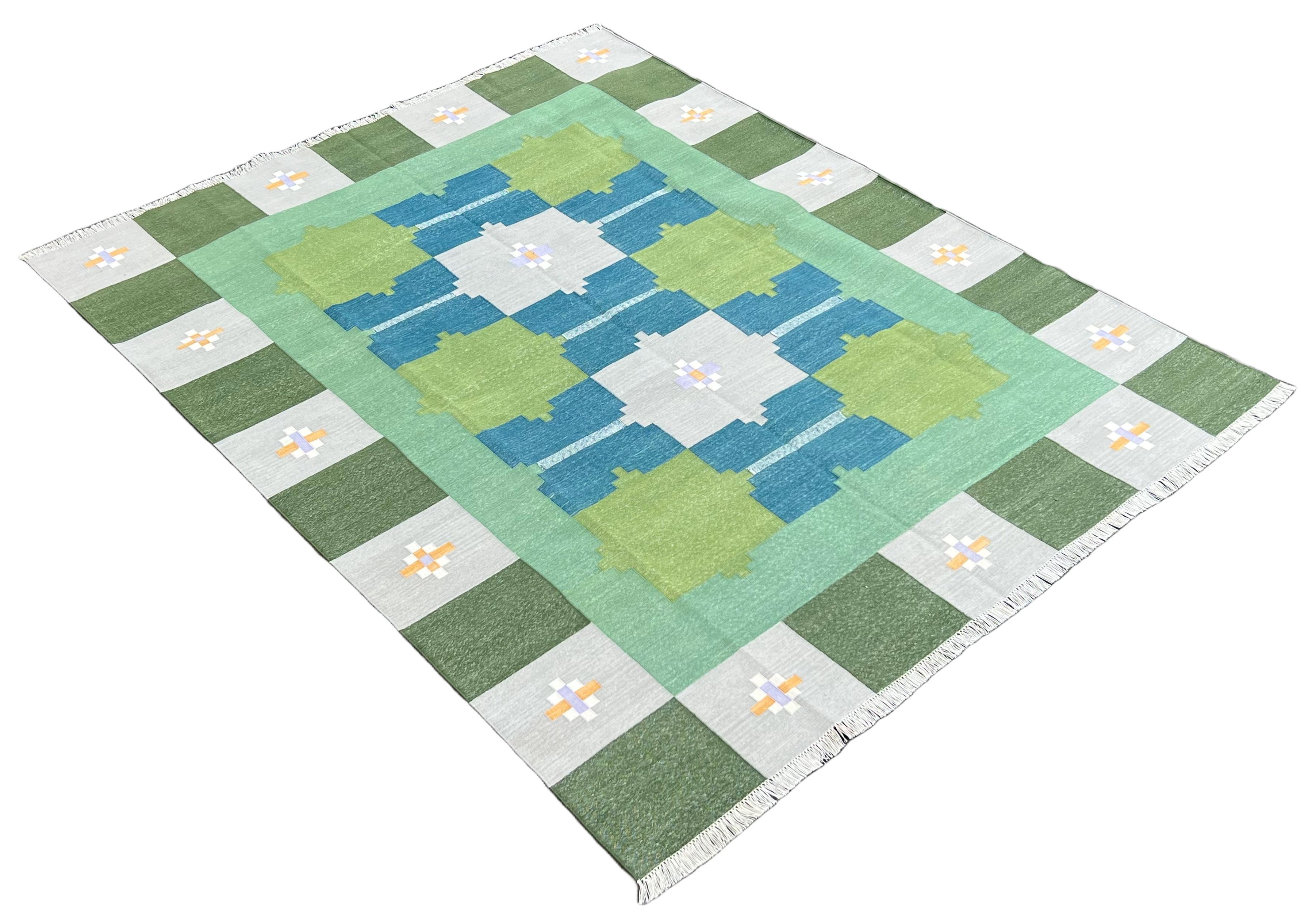 Handmade Cotton Area Flat Weave Rug, 6x8 Green And Grey Geometric Indian Dhurrie For Sale 4