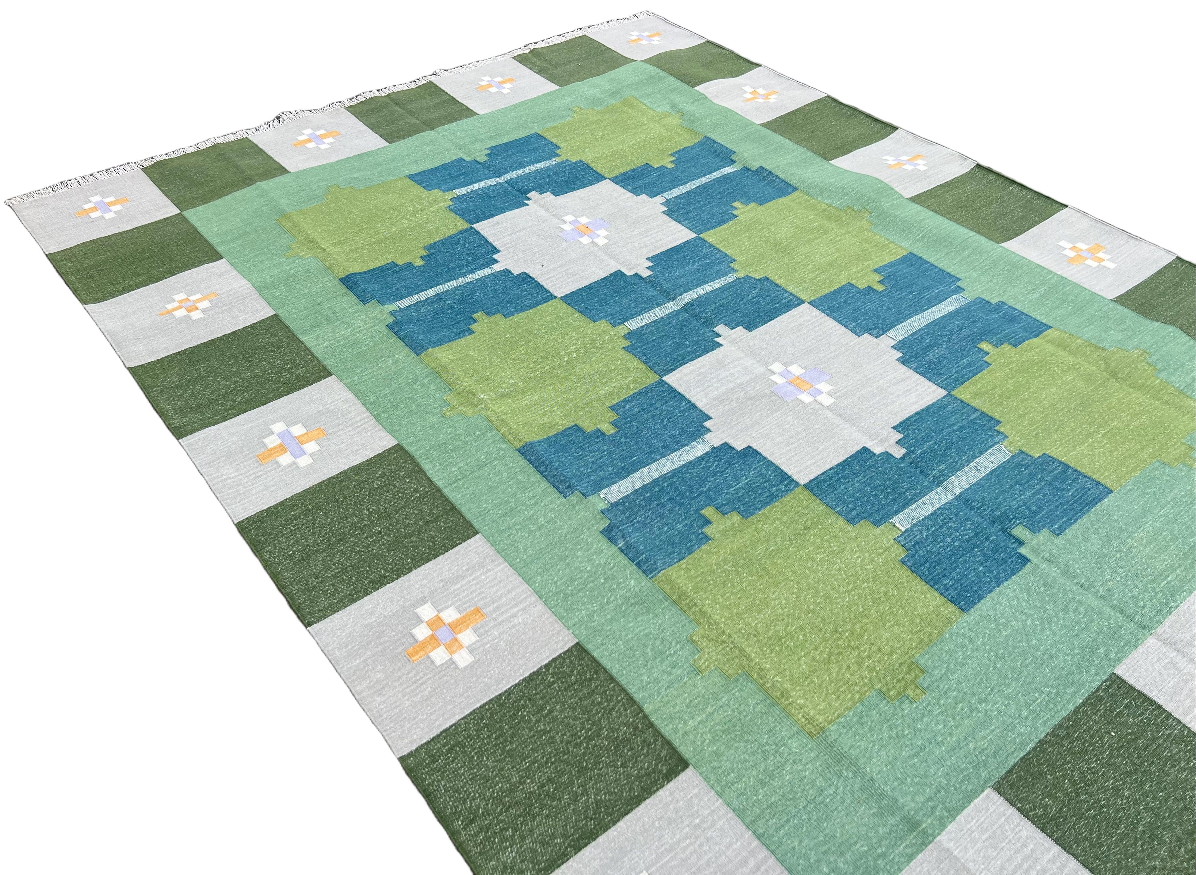 Handmade Cotton Area Flat Weave Rug, 6x8 Green And Grey Geometric Indian Dhurrie In New Condition For Sale In Jaipur, IN