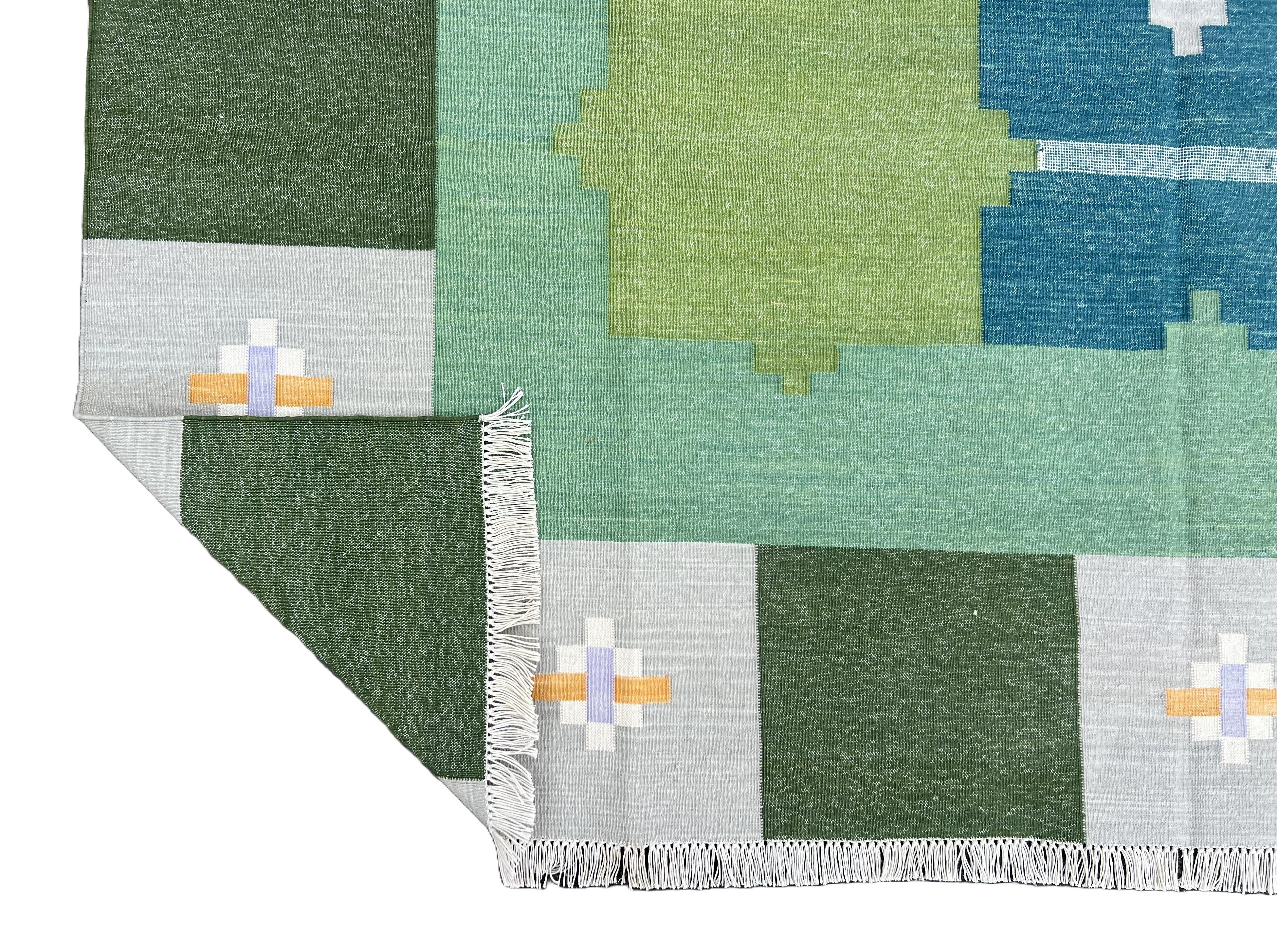 Handmade Cotton Area Flat Weave Rug, 6x8 Green And Grey Geometric Indian Dhurrie For Sale 3