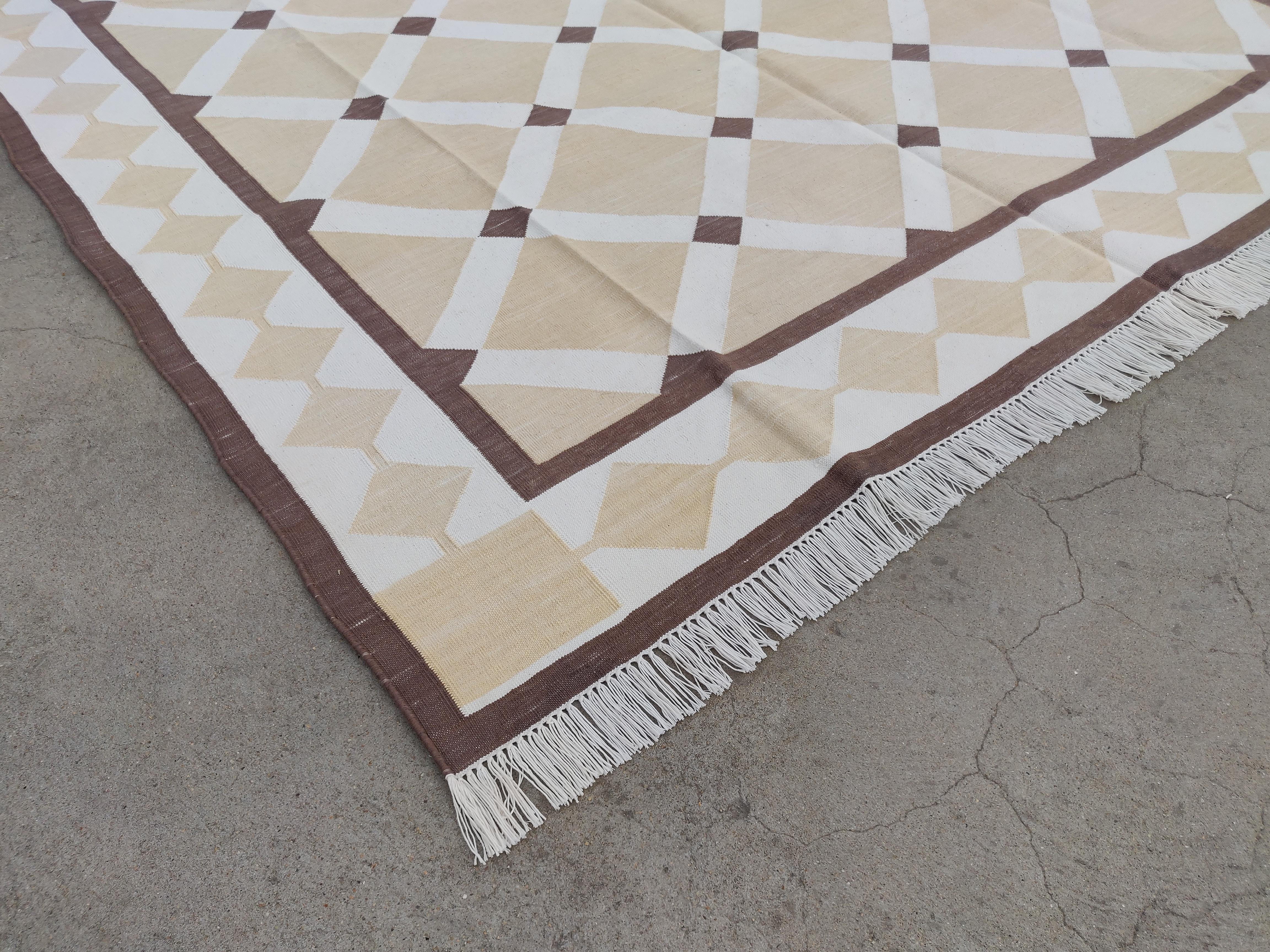 Mid-Century Modern Handmade Cotton Area Flat Weave Rug, 6x9 Beige & Brown Geometric Indian Dhurrie For Sale