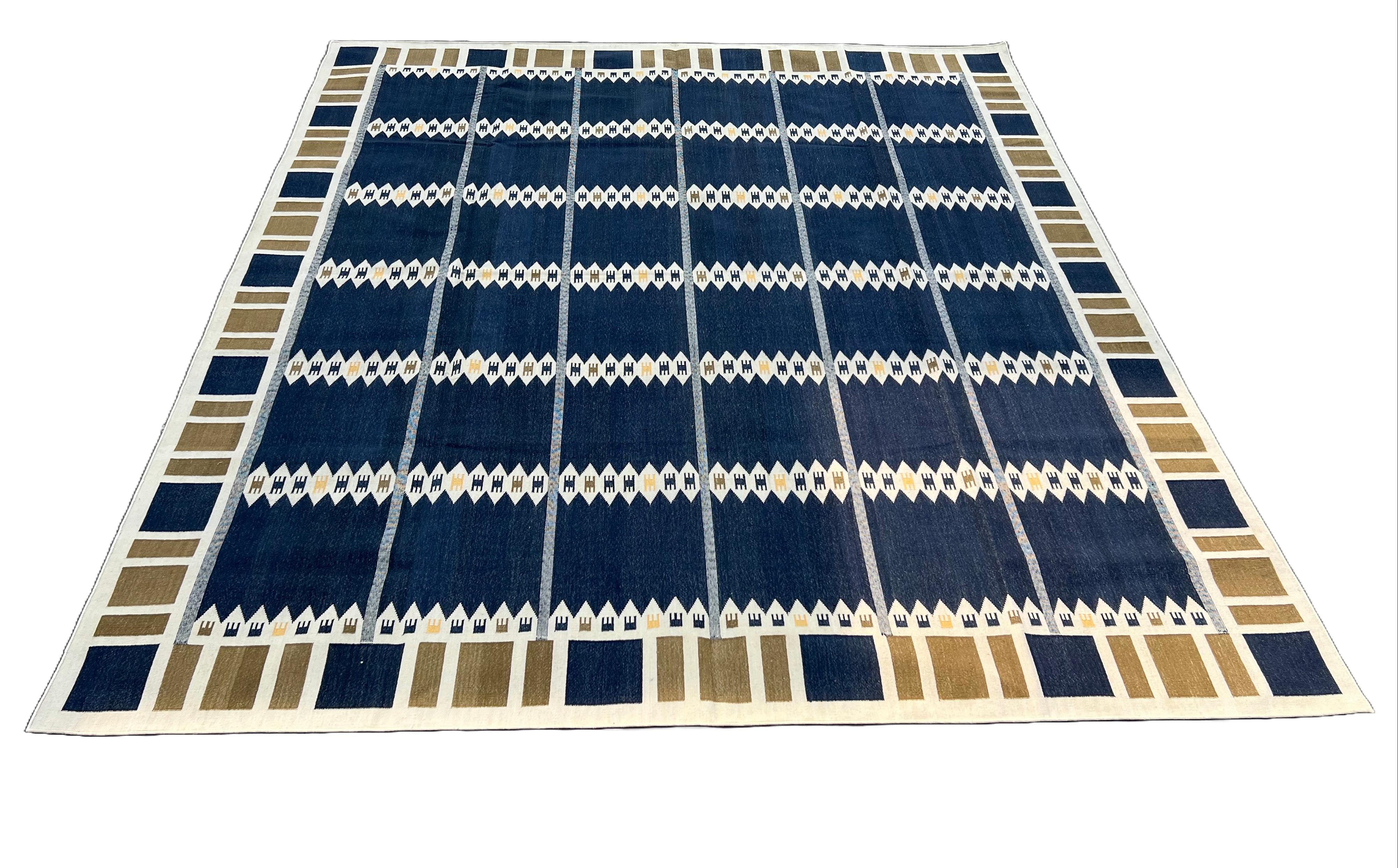 Alfombra de Algodón Hecha a Mano de Tejido Plano, 6x9 Azul y Marrón Dhurrie Geométrica India Tejido a mano en venta