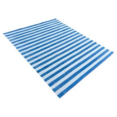 Tappeto a tessitura piatta in cotone fatto a mano, 6x9 blu e crema a strisce indiane Dhurrie
