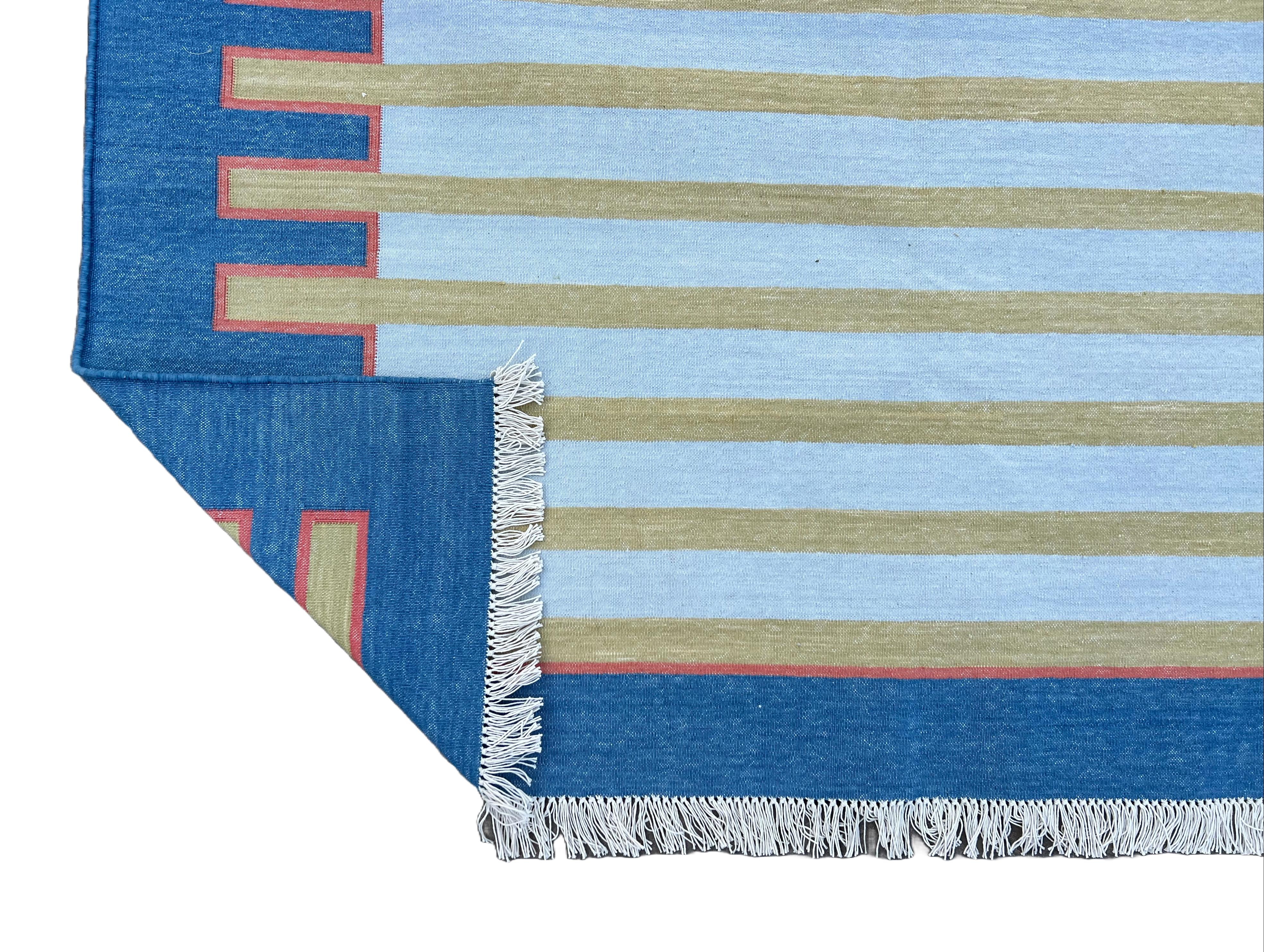 Tappeto a tessitura piatta in cotone fatto a mano, 6x9 Blue and Green Zig Zag Stripe Dhurrie in vendita 2