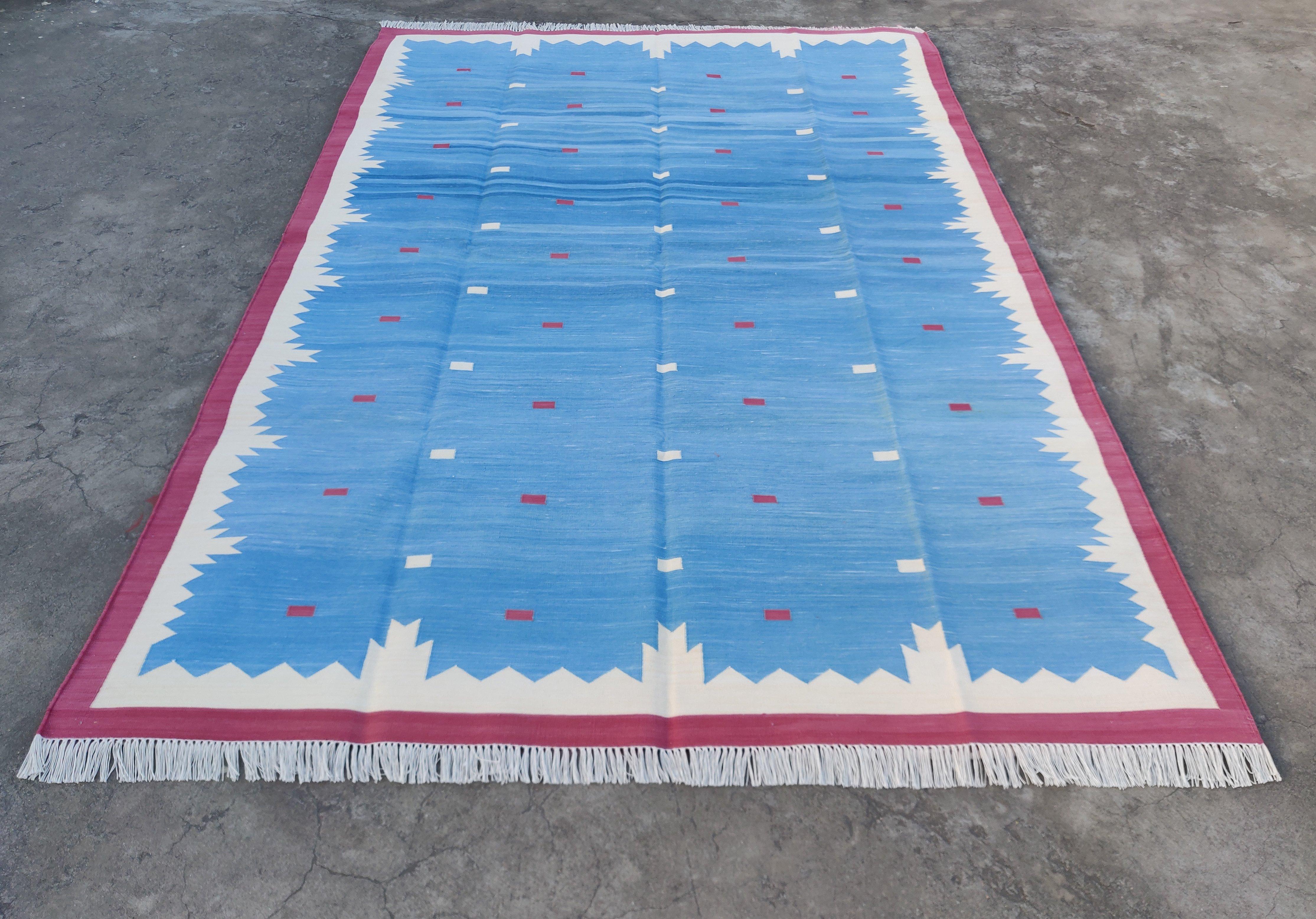 Handmade Cotton Area Flat Weave Rug, 6x9 Blue And Pink Geometric Indian Dhurrie For Sale 2