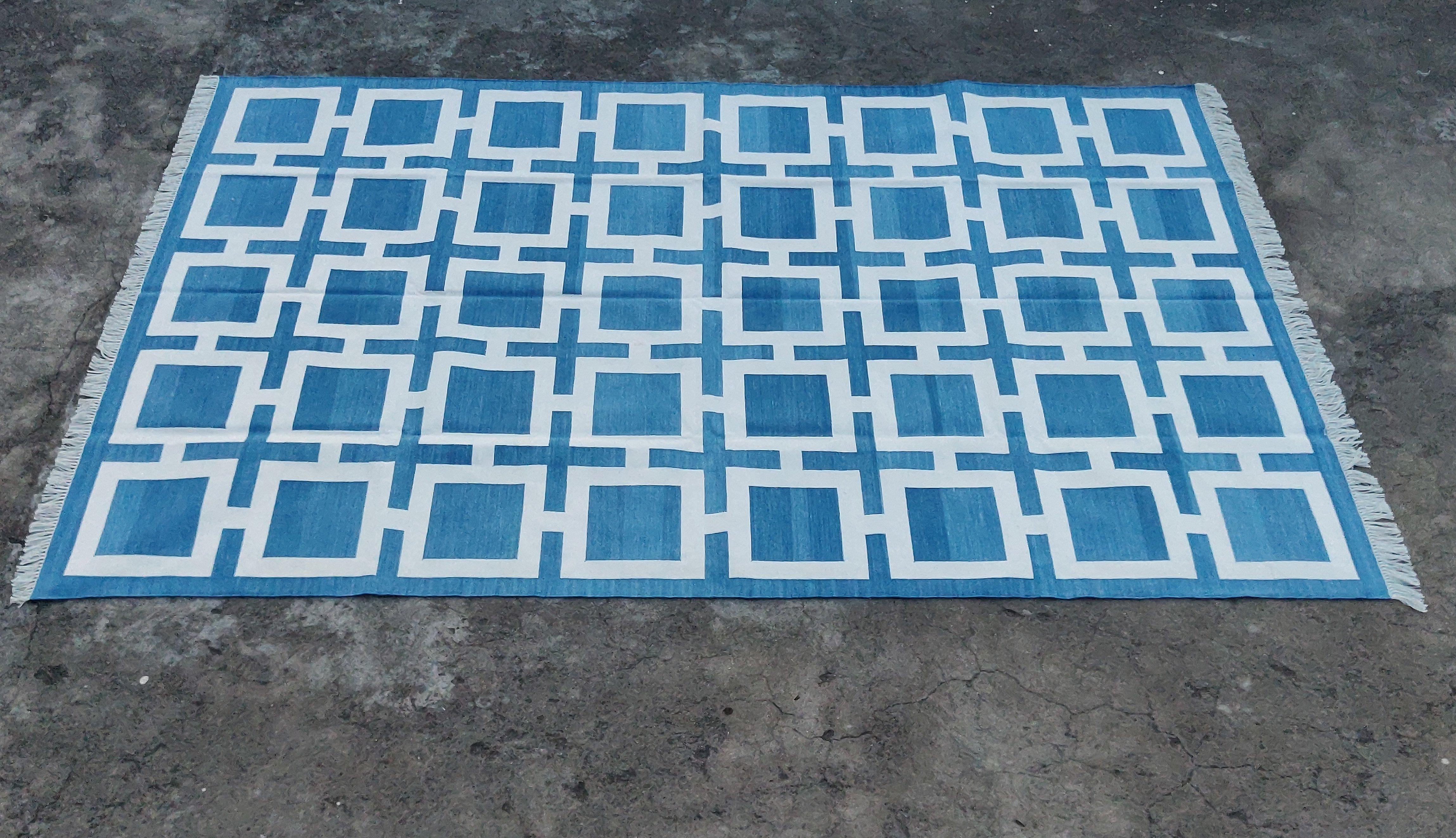 Handmade Cotton Area Flat Weave Rug, 6x9 Blue And White Geometric Indian Dhurrie For Sale 5