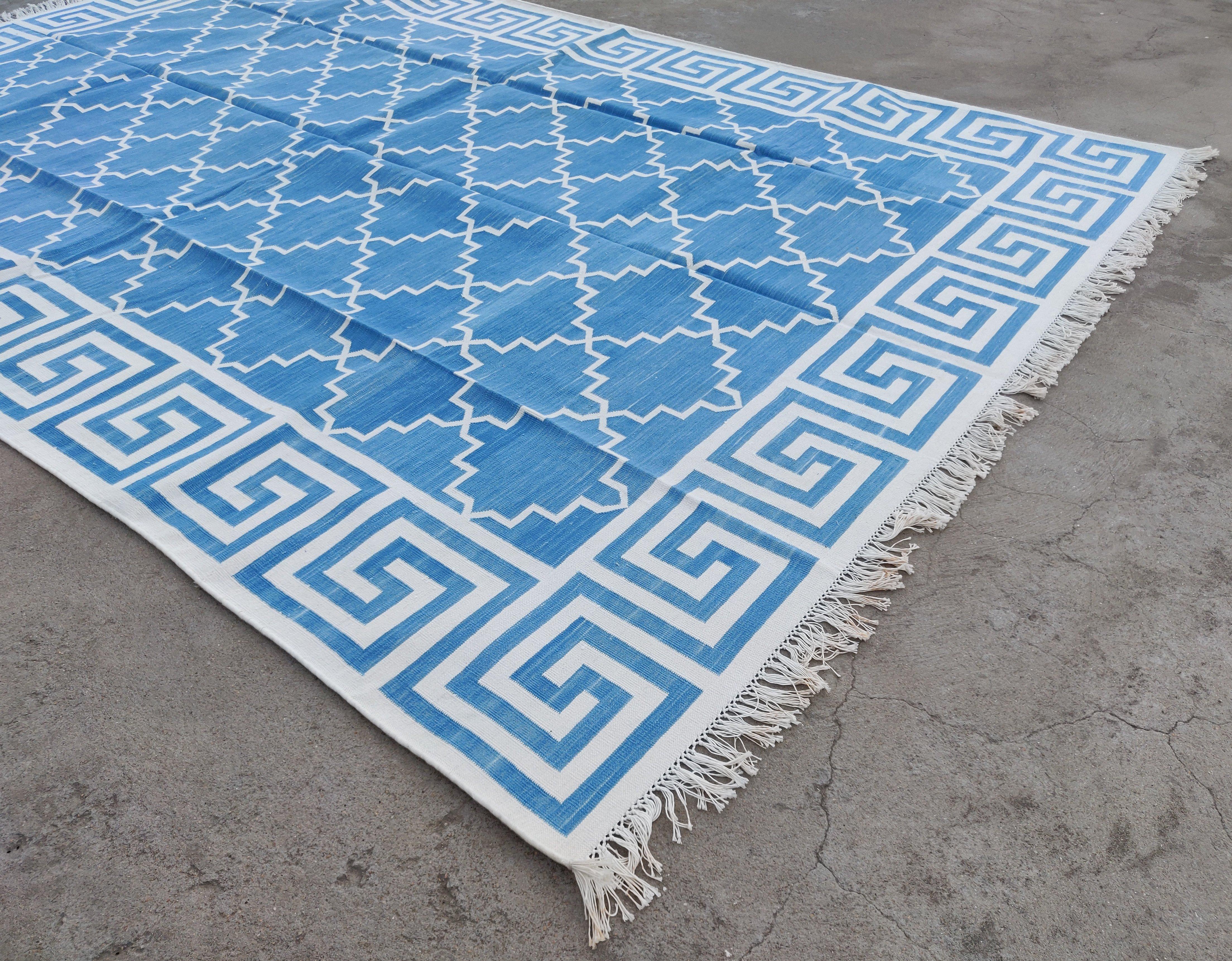 Hand-Woven Handmade Cotton Area Flat Weave Rug, 6x9 Blue And White Geometric Indian Dhurrie For Sale