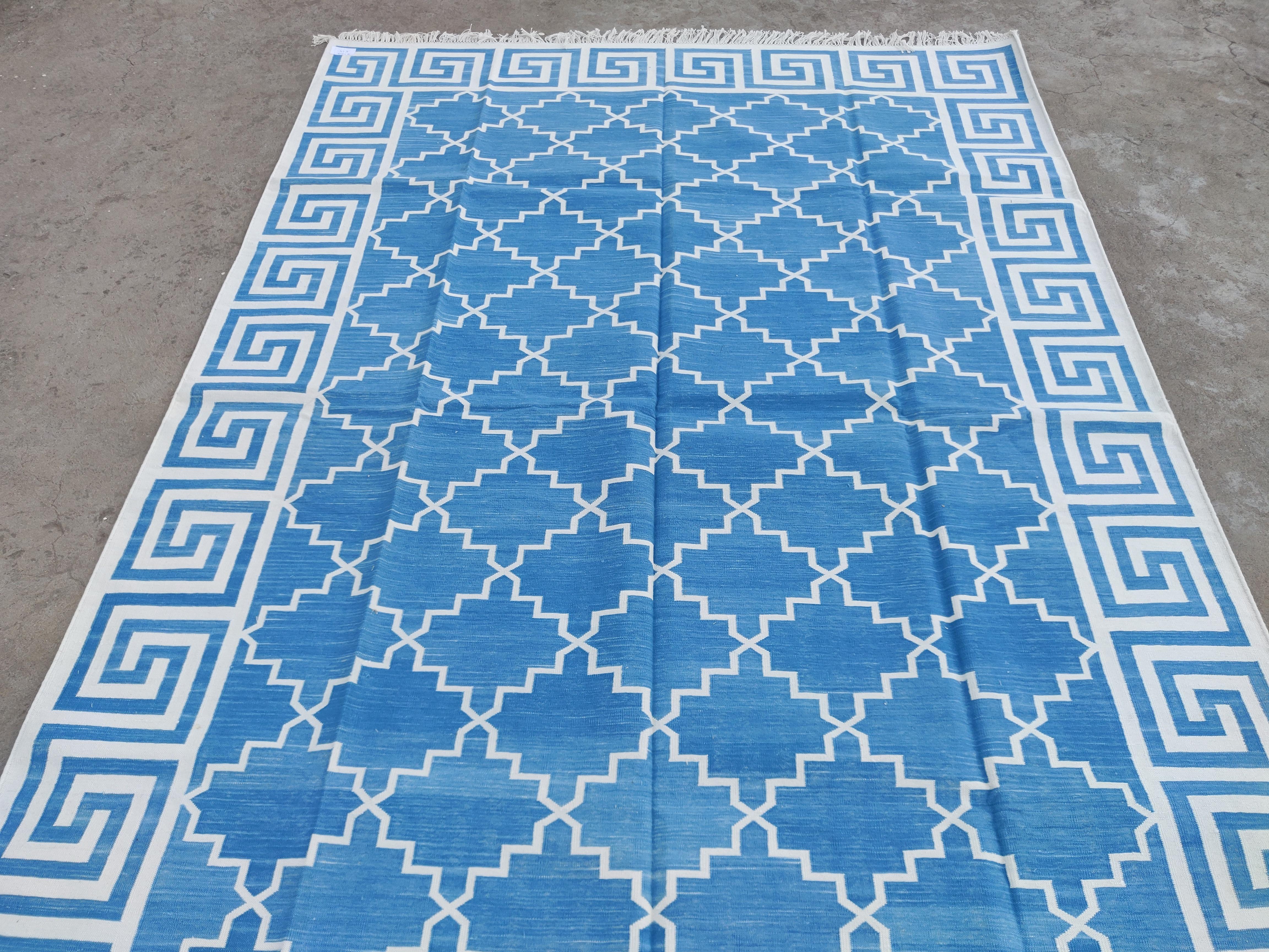 Contemporary Handmade Cotton Area Flat Weave Rug, 6x9 Blue And White Geometric Indian Dhurrie For Sale