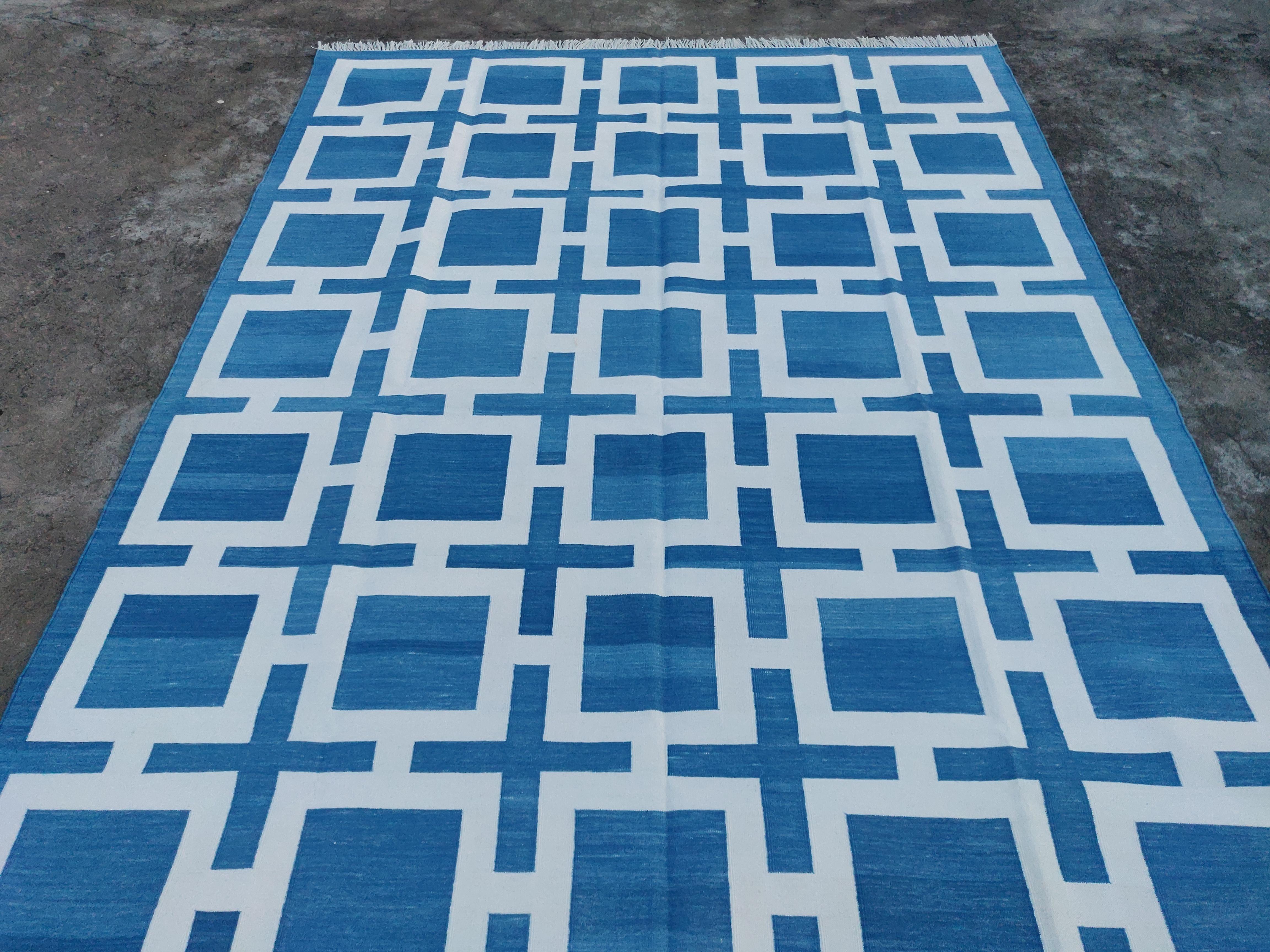 Handmade Cotton Area Flat Weave Rug, 6x9 Blue And White Geometric Indian Dhurrie For Sale 1