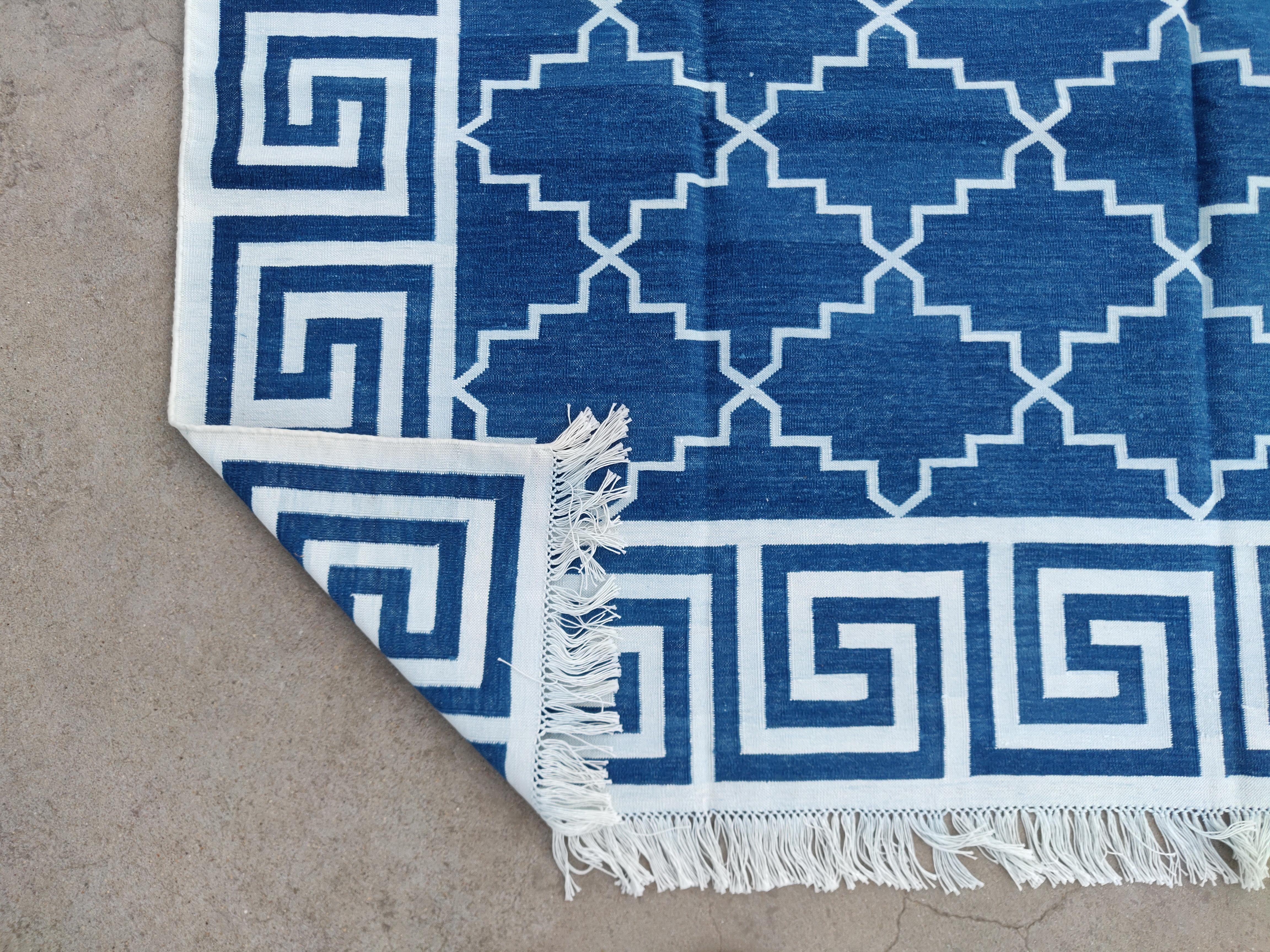 Handmade Cotton Area Flat Weave Rug, 6x9 Blue And White Geometric Indian Dhurrie For Sale 1