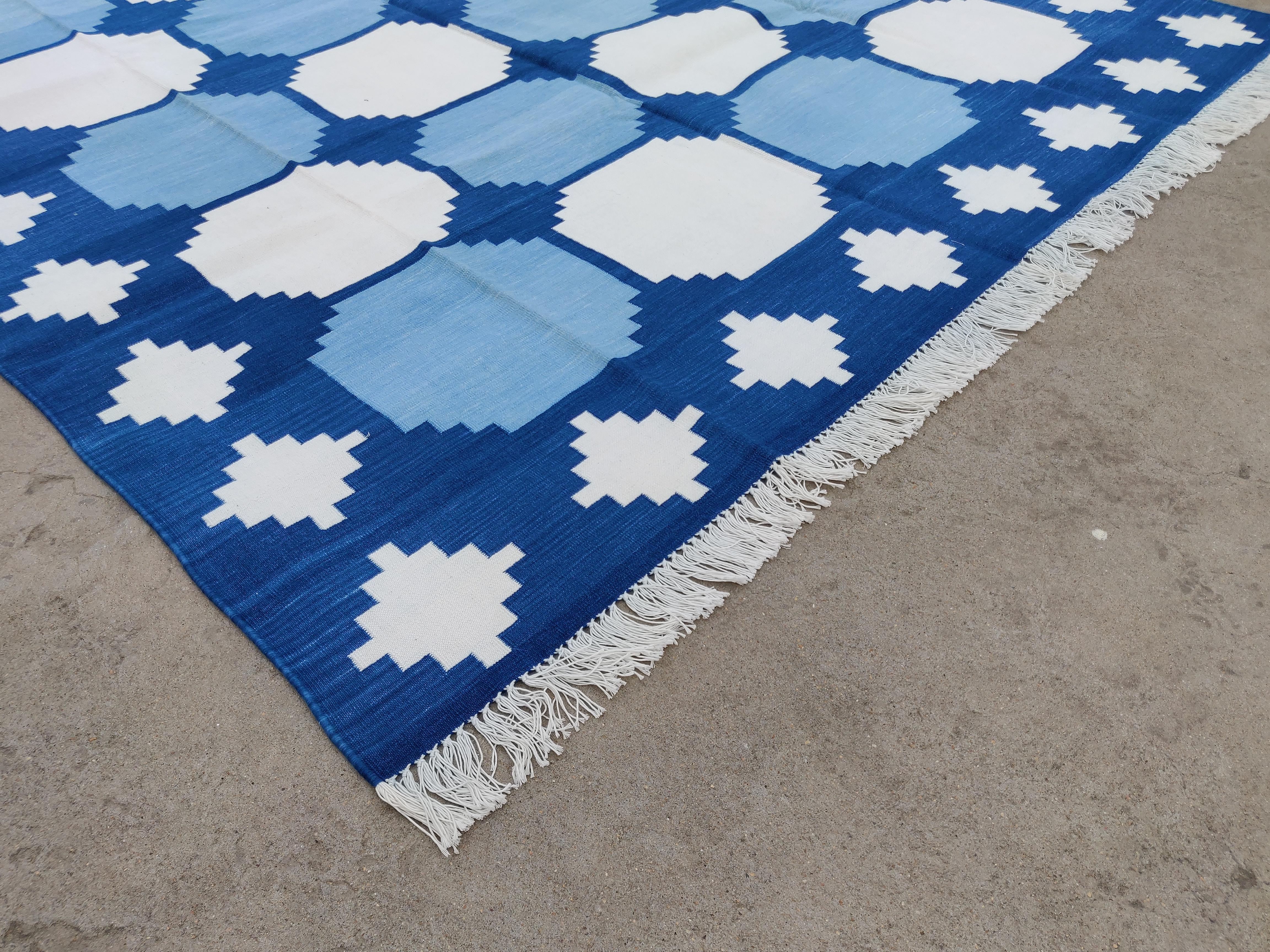 Mid-Century Modern Handmade Cotton Area Flat Weave Rug, 6x9 Blue And White Tile Indian Dhurrie Rug For Sale