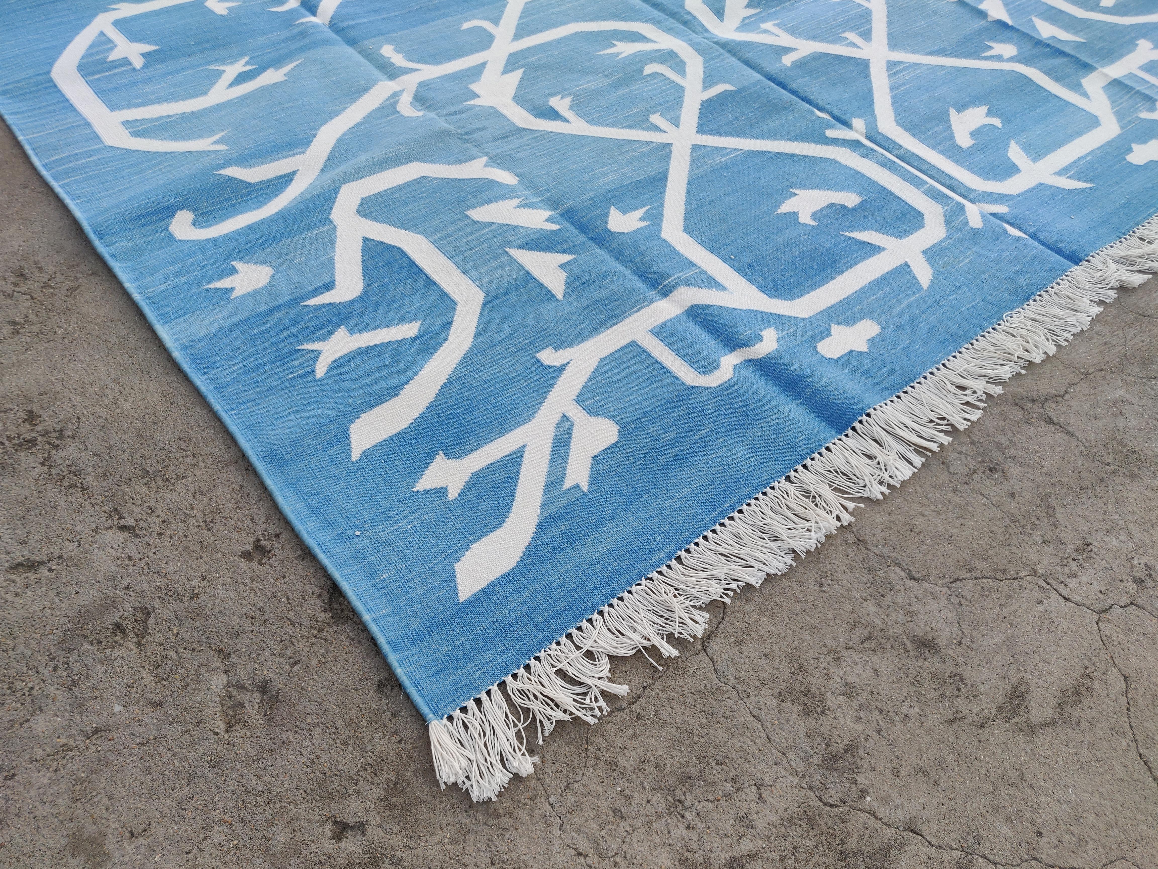Mid-Century Modern Handmade Cotton Area Flat Weave Rug, 6x9 Blue And White Tree Indian Dhurrie Rug For Sale