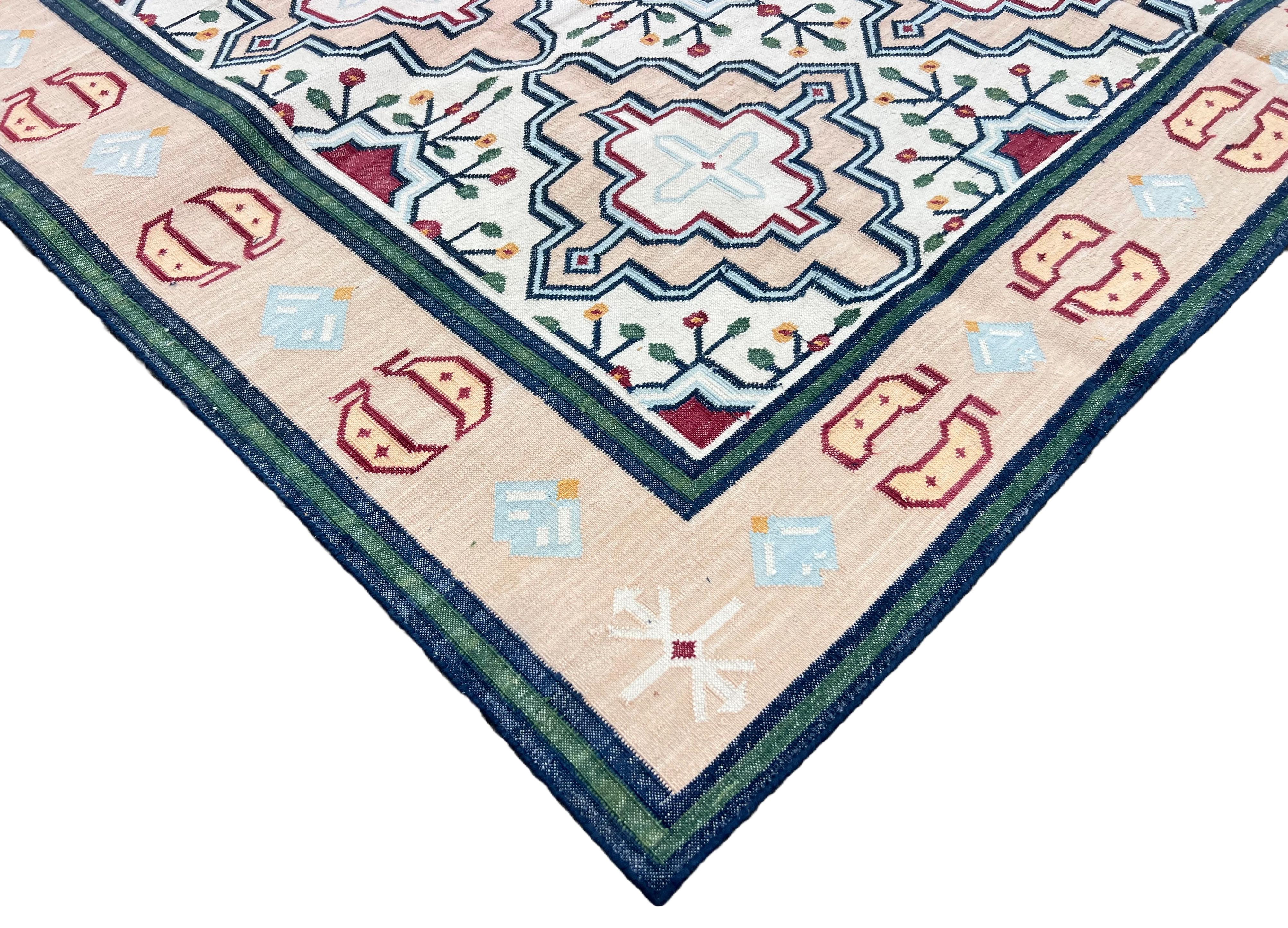 Mid-Century Modern Handmade Cotton Area Flat Weave Rug, 6x9 Cream, Peach Geometric Indian Dhurrie For Sale