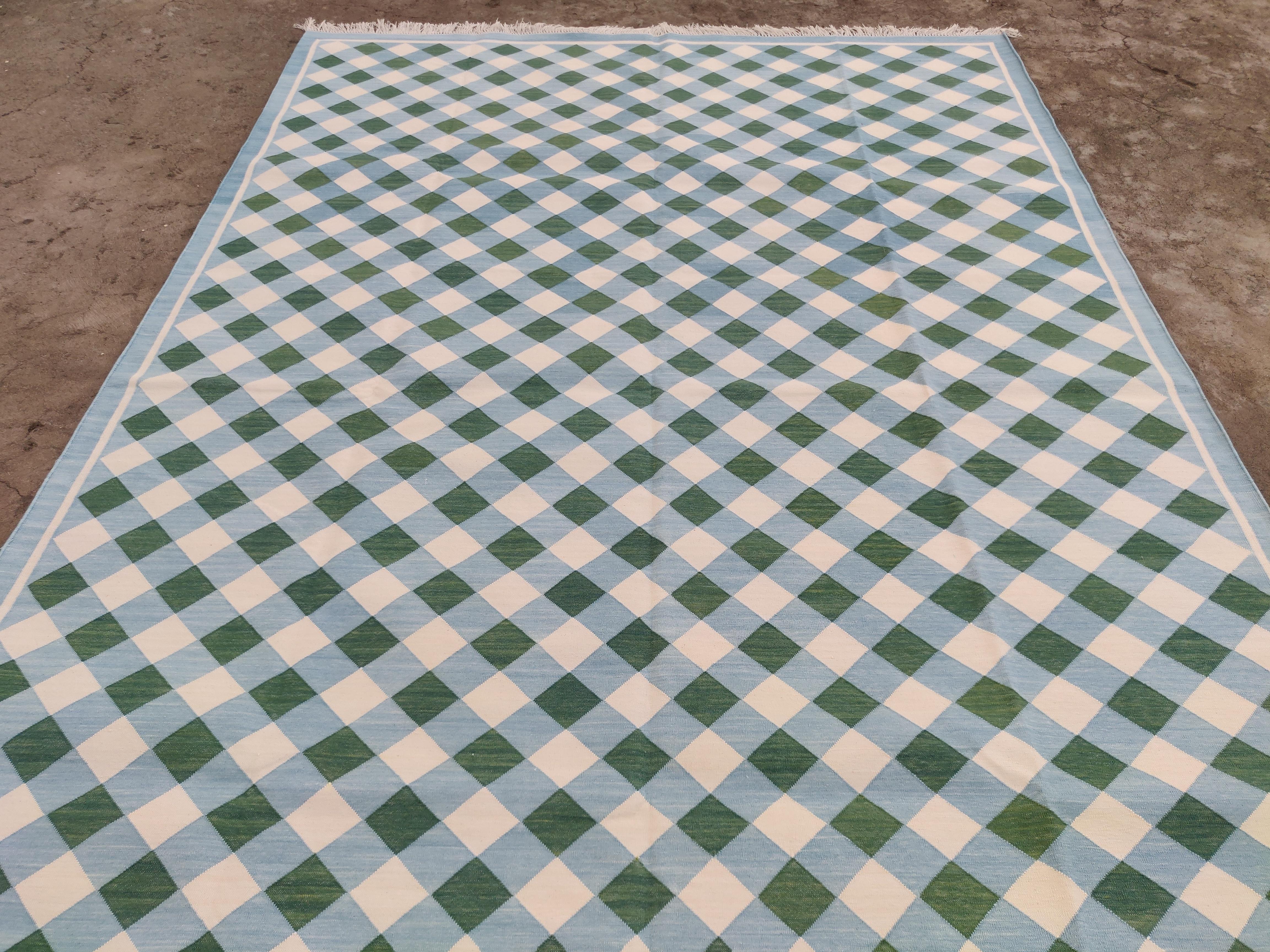 Tappeto a tessitura piatta in cotone fatto a mano, 6x9 Greene & Greene blu a quadretti indiani In condizioni Nuovo in vendita a Jaipur, IN
