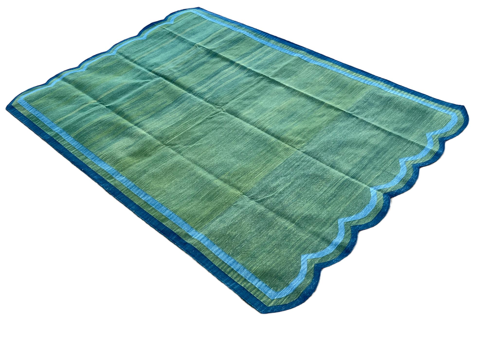 Handmade Cotton Area Flat Weave Rug, 6x9 Green And Blue Scallop Striped Dhurrie For Sale 3