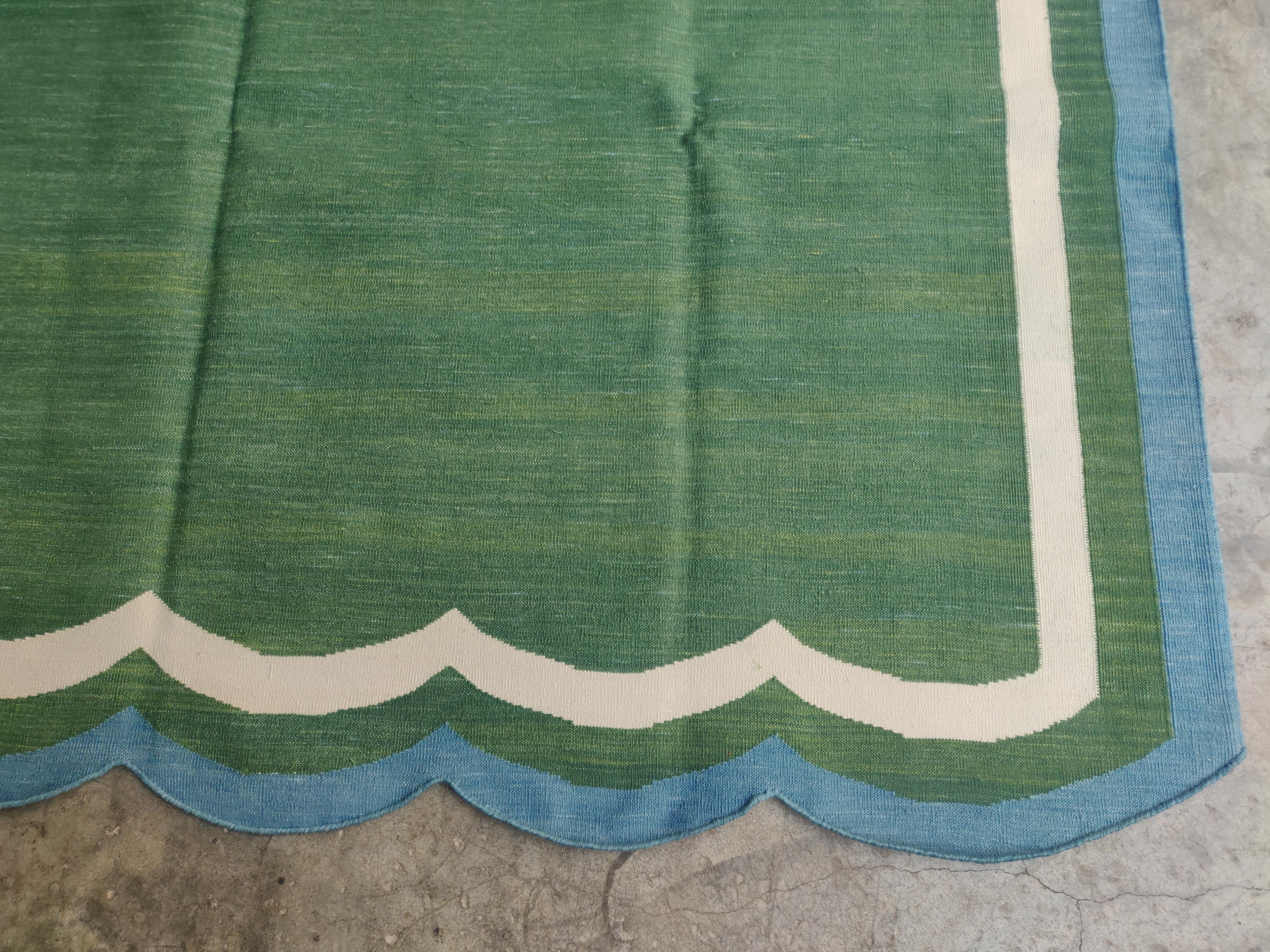 Handmade Cotton Area Flat Weave Rug, 6x9 Green And Blue Scalloped Indian Dhurrie For Sale 4